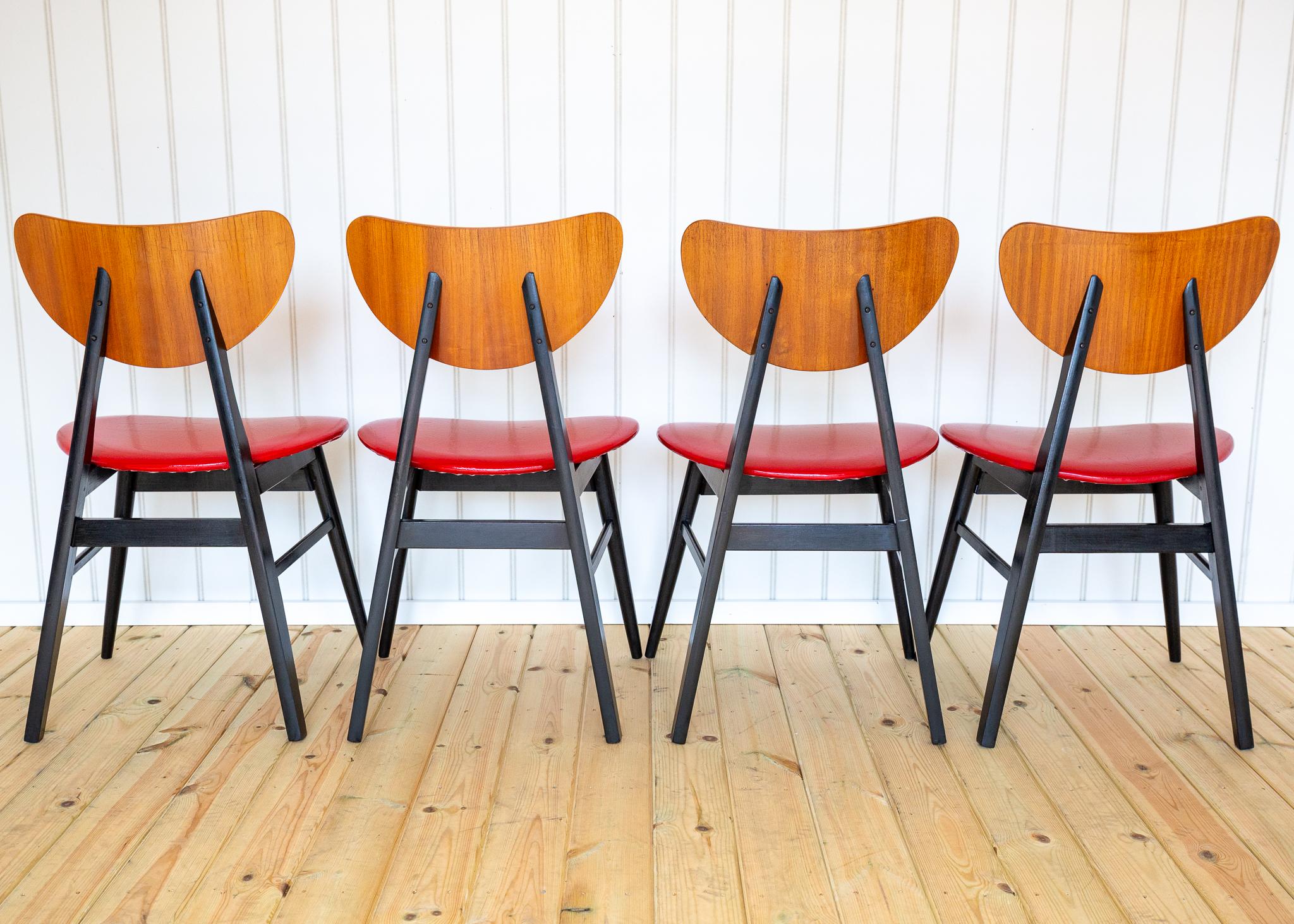 Set di 4 sedie da pranzo a farfalla del Mid Century A Space AGE 1960s 1950s Red Black in vendita 7