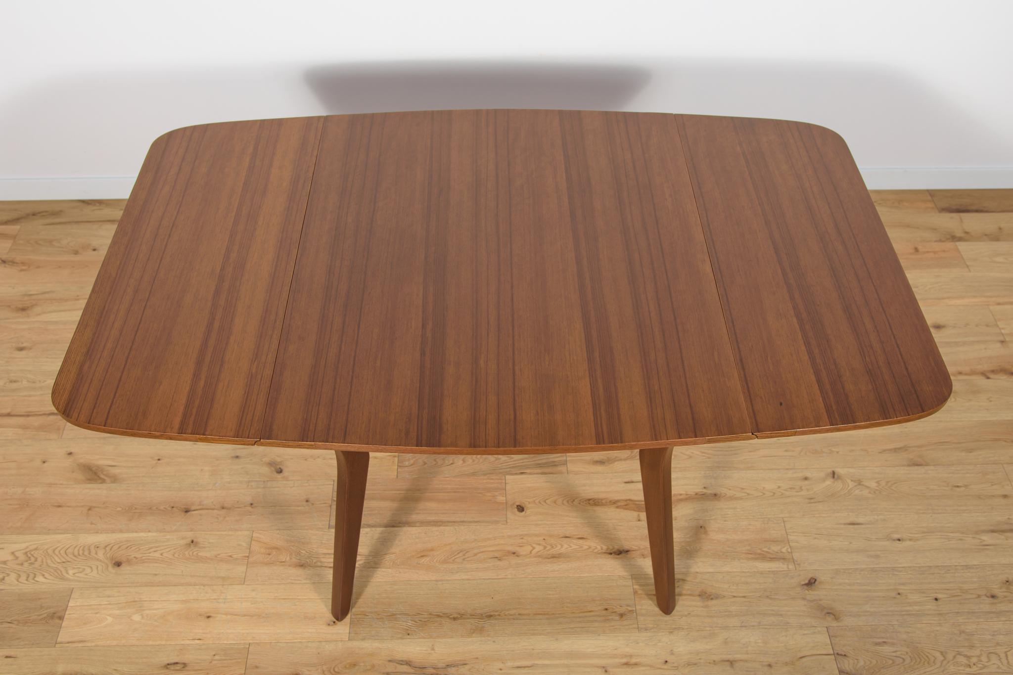  Mid-Century Butterfly Dining Table from G-Plan, 1960s For Sale 2