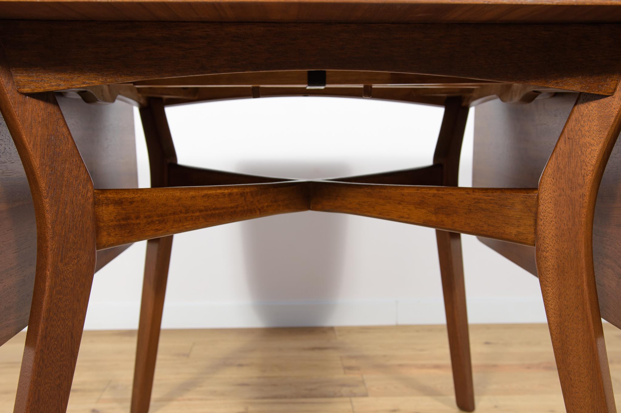  Mid-Century Butterfly Dining Table from G-Plan, 1960s For Sale 7