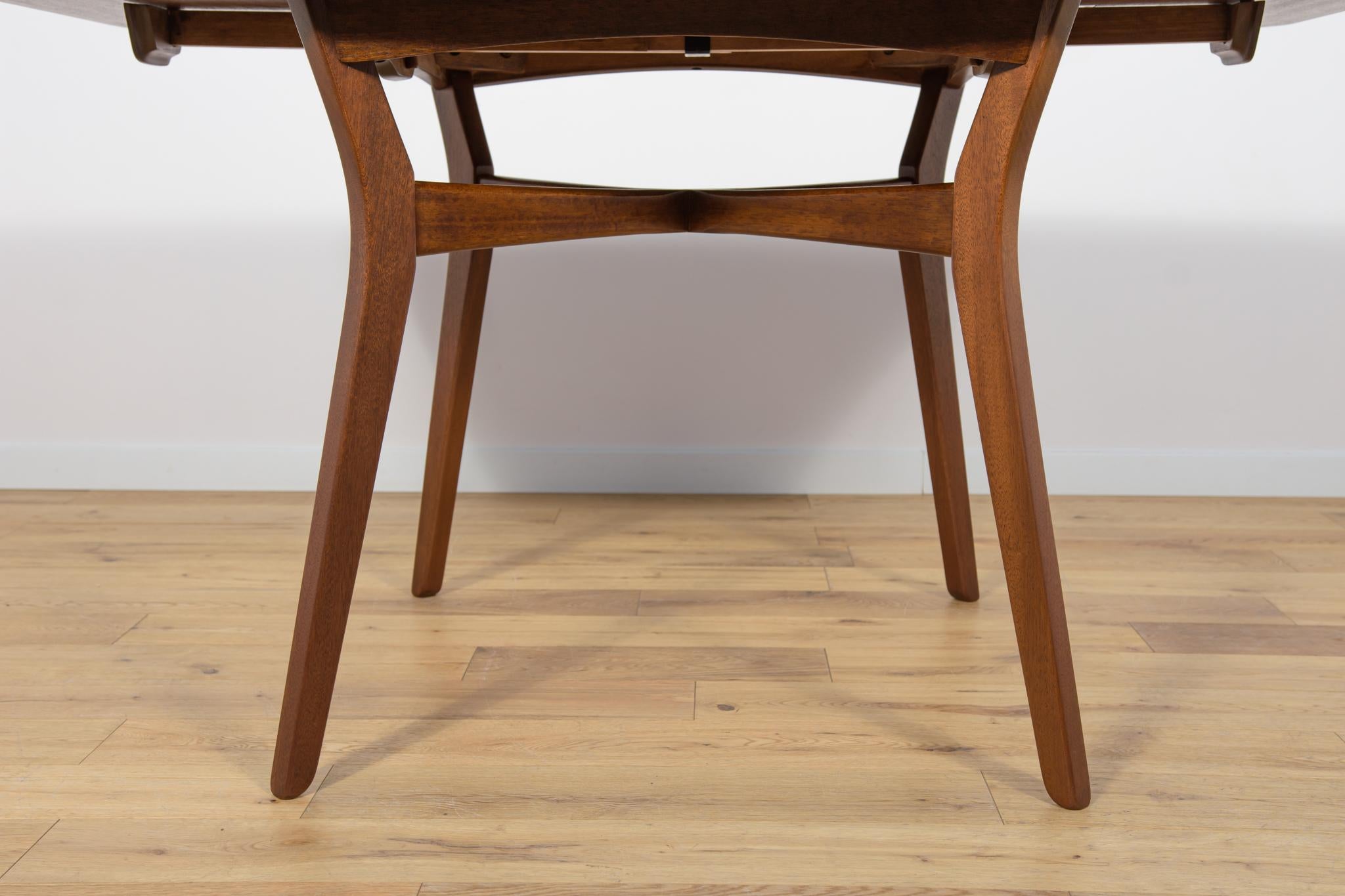  Mid-Century Butterfly Dining Table from G-Plan, 1960s For Sale 9