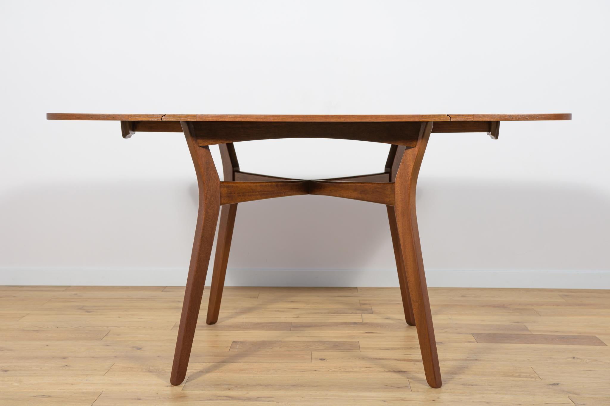 Teak  Mid-Century Butterfly Dining Table from G-Plan, 1960s For Sale