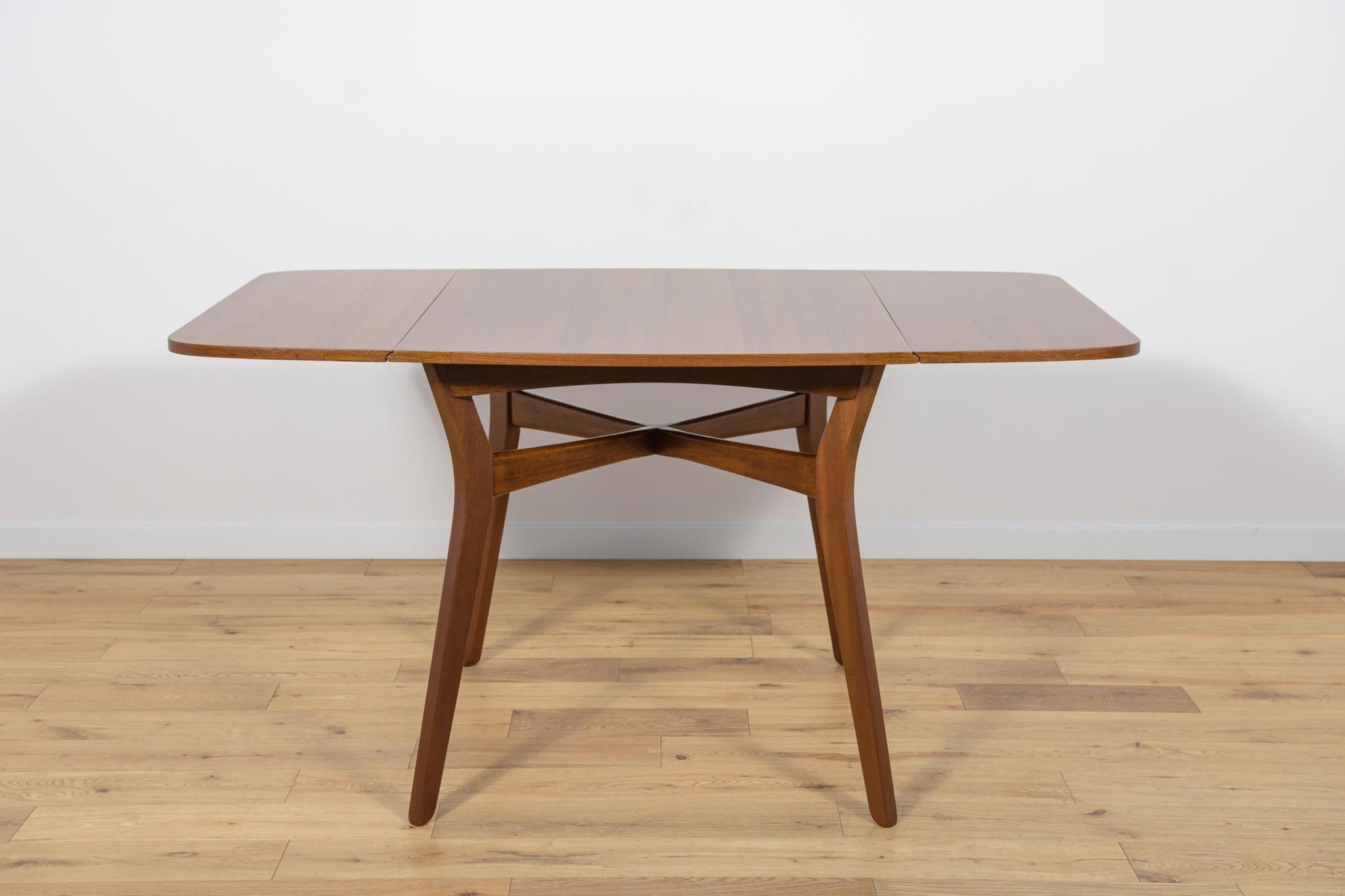  Mid-Century Butterfly Dining Table from G-Plan, 1960s For Sale 1