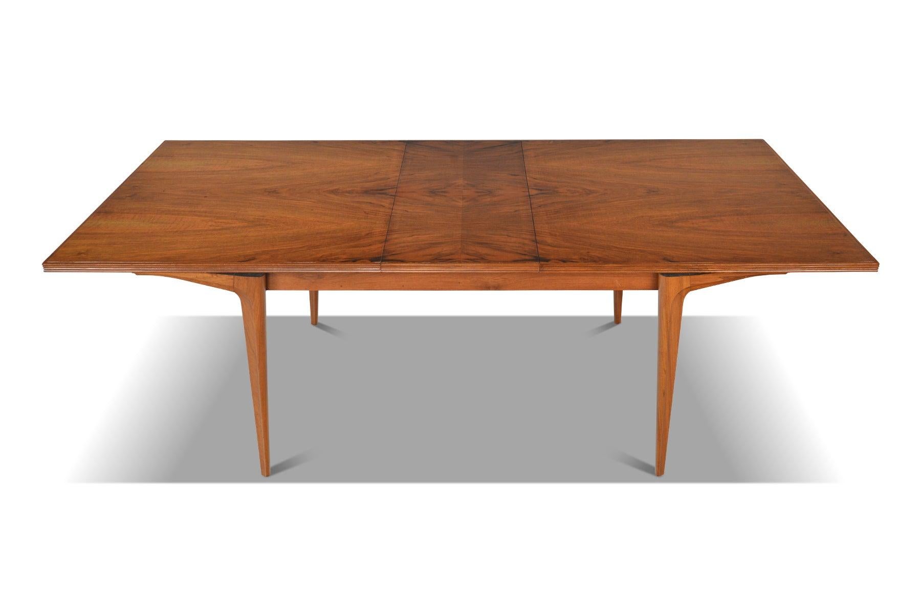 Mid Century Butterfly Leaf Dining Table in Walnut 4