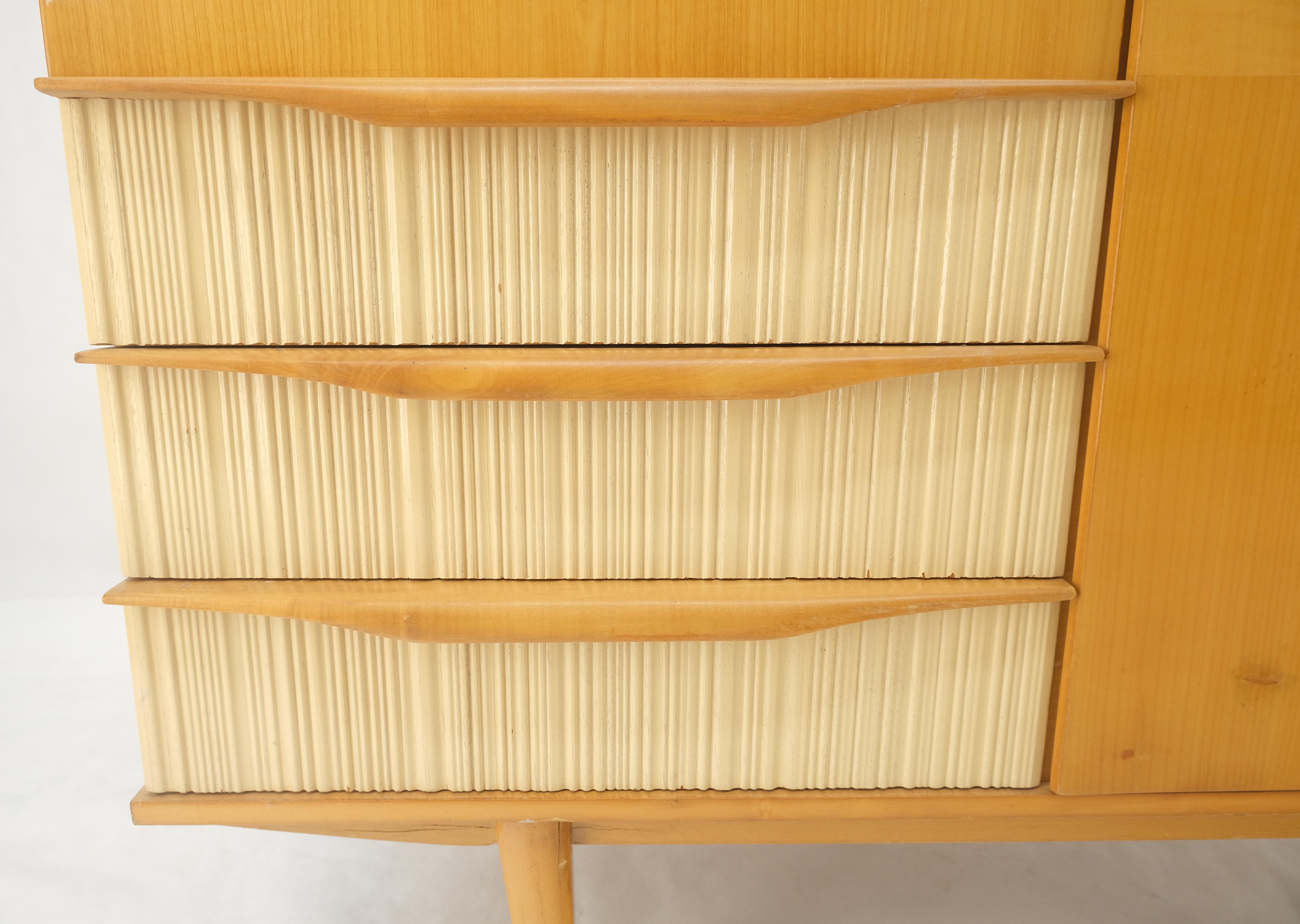 Commode en bouleau blond du milieu des années 1950, moderne et suédoise, côte à côte, Chifforobe en vente 8