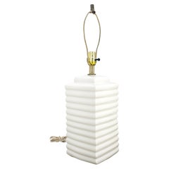 Lampe de table MINT du milieu des années 1970, carrée 7x7" en céramique blanche côtelée