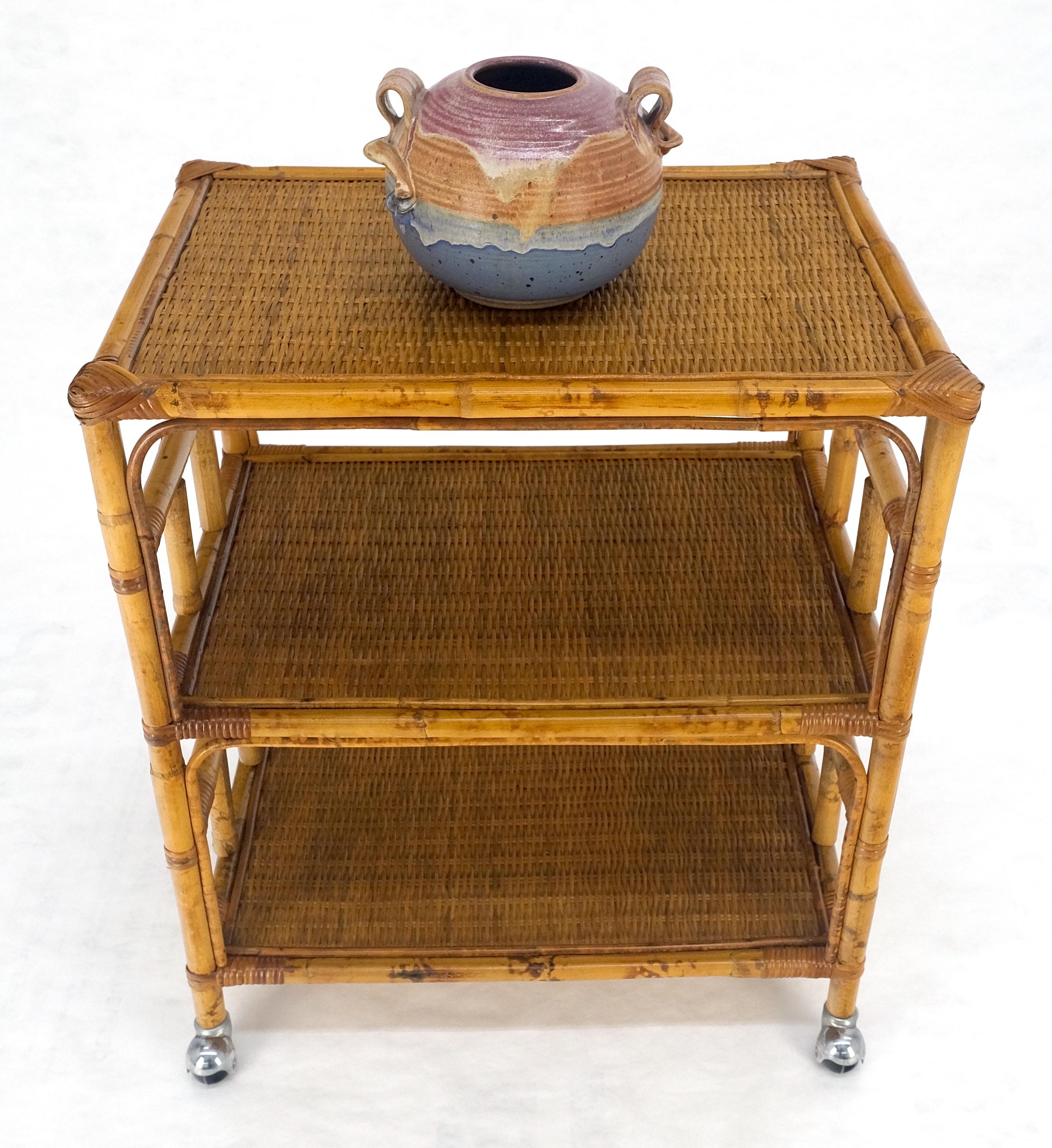 Mid Century c1970s Bamboo 3 tier Side End Table Stand on Wheels MINT In Good Condition For Sale In Rockaway, NJ