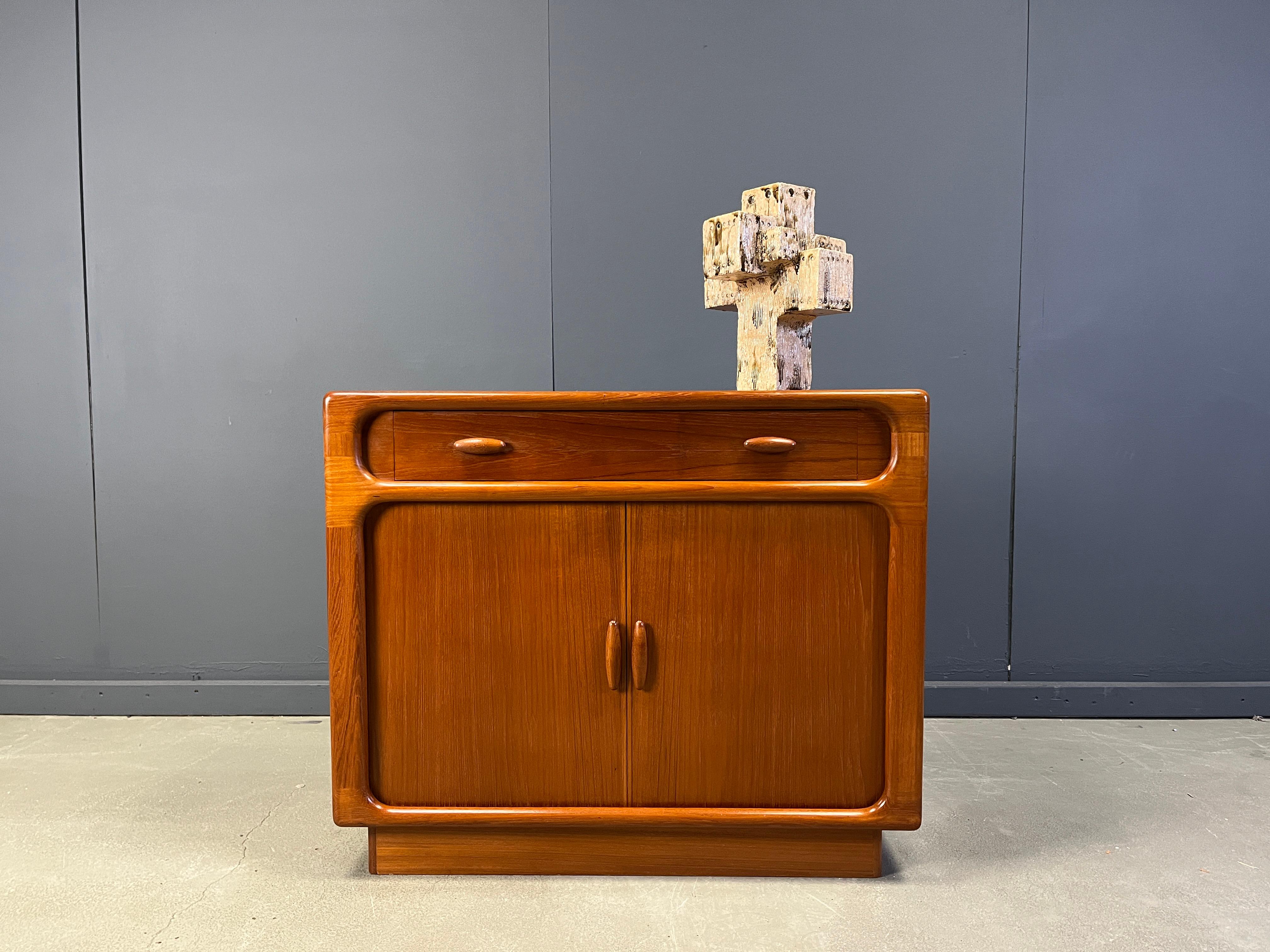 Armoire du milieu du siècle par Dyrlund, années 1960 en vente 2