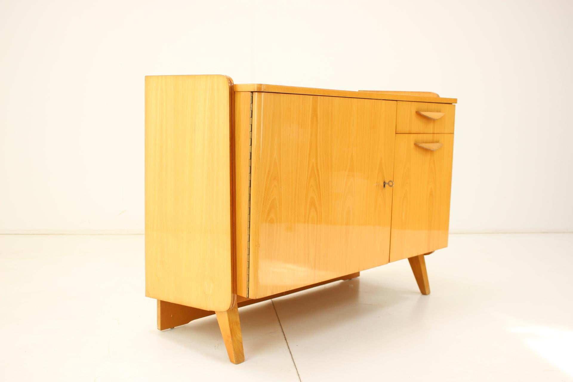 Wood Mid-Century Cabinet High Gloss by Tatra Pravenec, 1970s Czechoslovakia For Sale