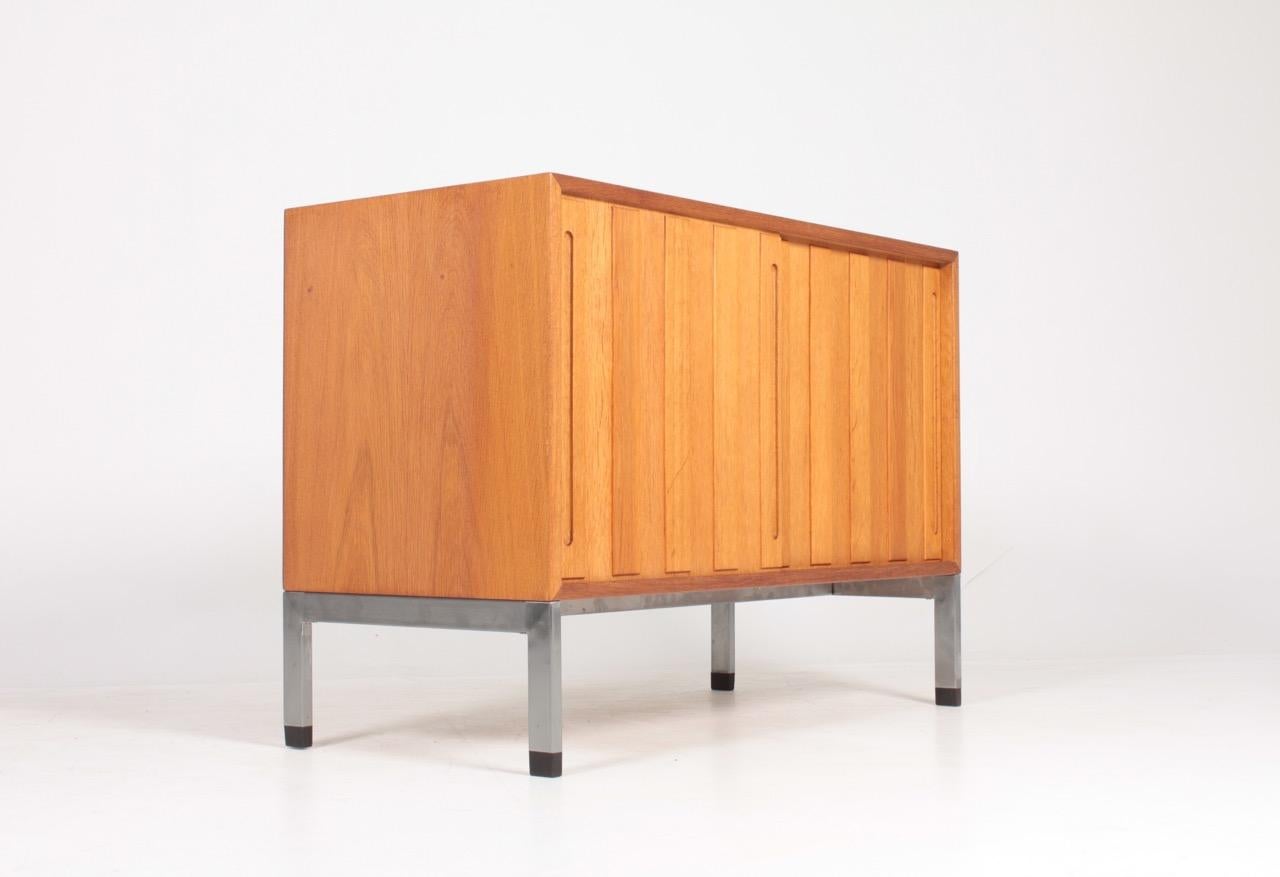 Mid-20th Century Midcentury Cabinet in Oak by Hans Wegner, Danish Design 1960s For Sale