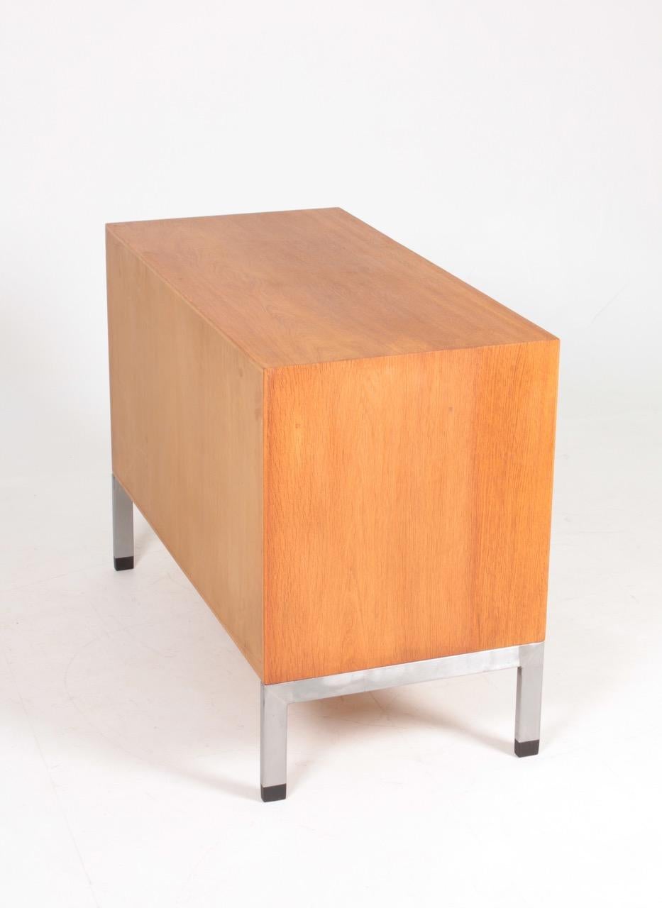 Midcentury Cabinet in Oak by Hans Wegner, Danish Design, 1960s 1