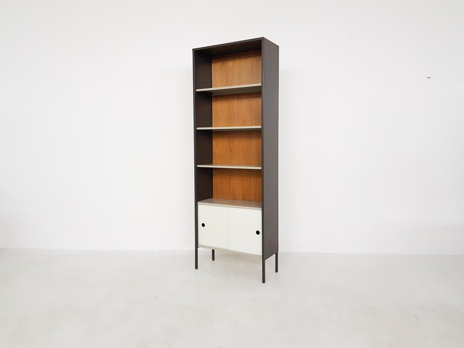 Midcentury Cabinet or Bookcase by Coen de Vries for Pilastro, the Netherlands In Good Condition In Amsterdam, NL