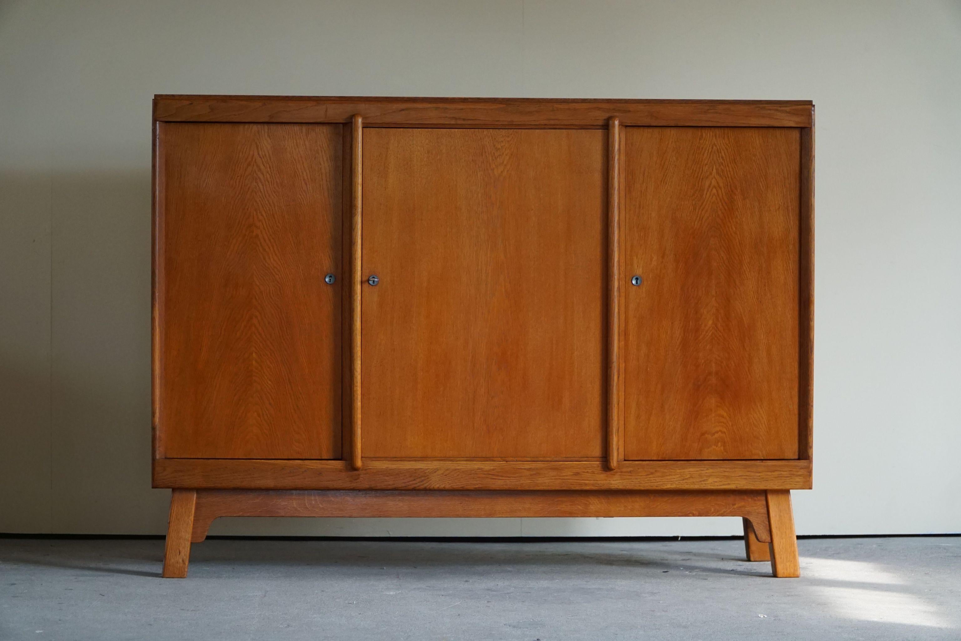 20th Century Mid-Century Cabinet / Sideboard in Teak & Oak, Danish Cabinetmaker, 1960s For Sale