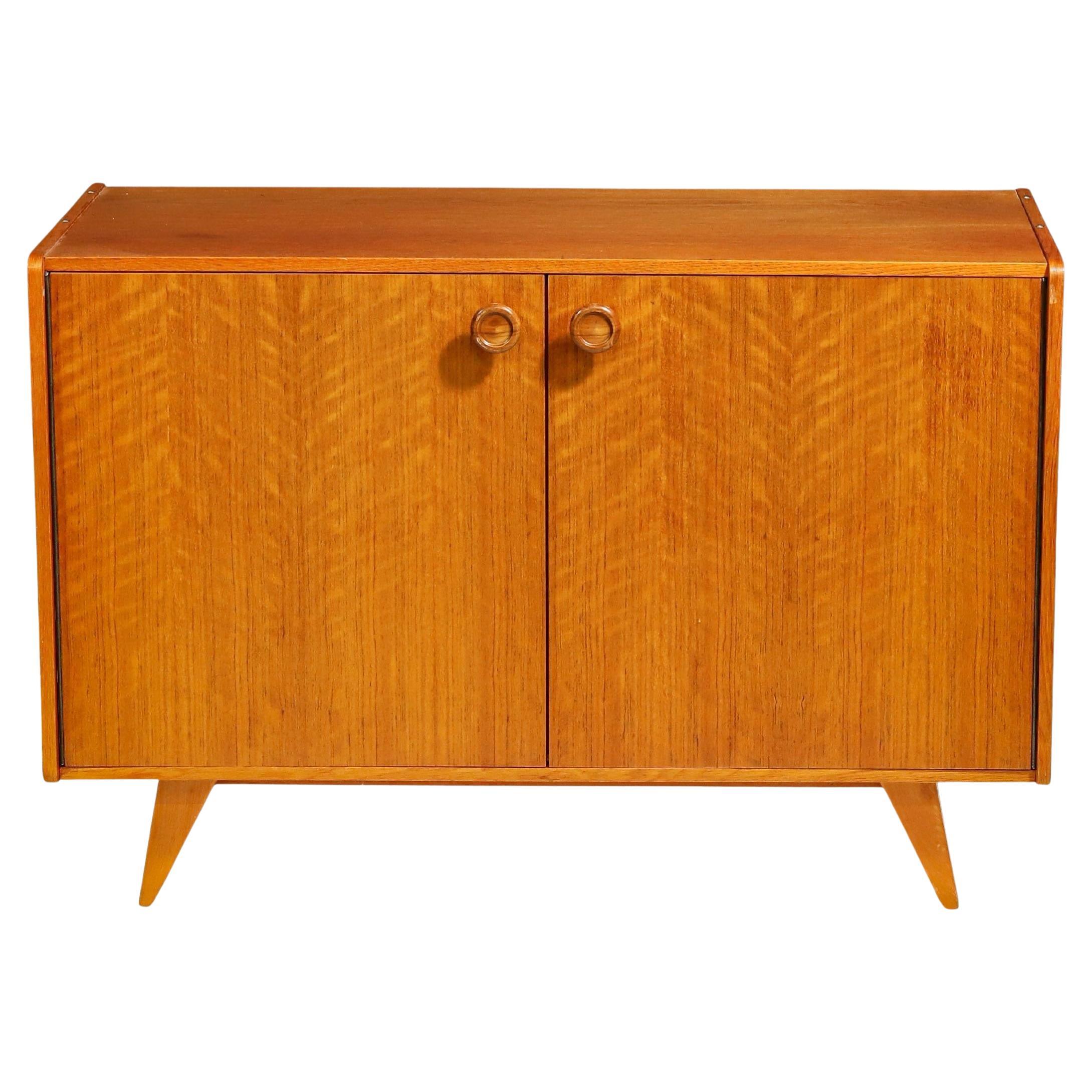 Schrank U450 aus der Jahrhundertmitte von Jiří Jiroutek für Interior Praha, Tschechien, 1960'. im Angebot
