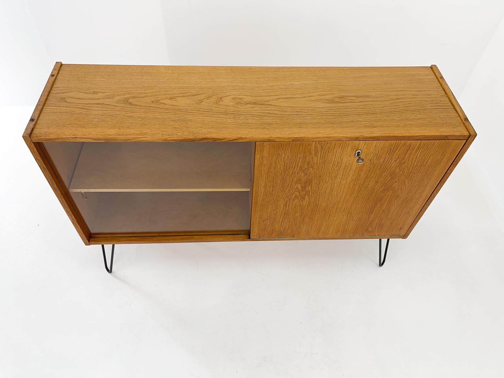 Midcentury Cabinet with a Bar, Czechoslovakia In Good Condition For Sale In Praha, CZ