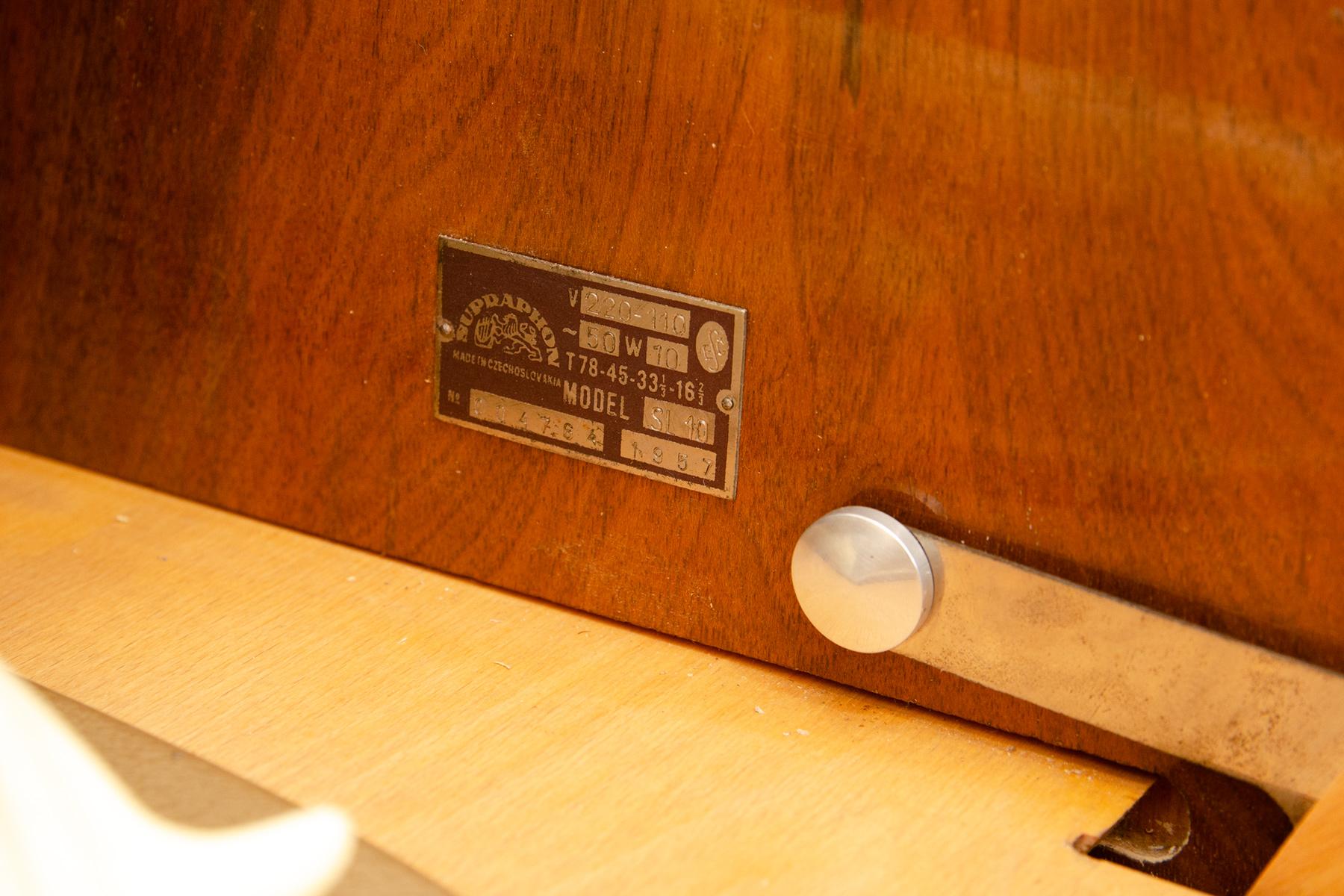 Schrank aus der Mitte des Jahrhunderts mit eingebautem Grammophon und Radio, 1950er Jahre im Angebot 5