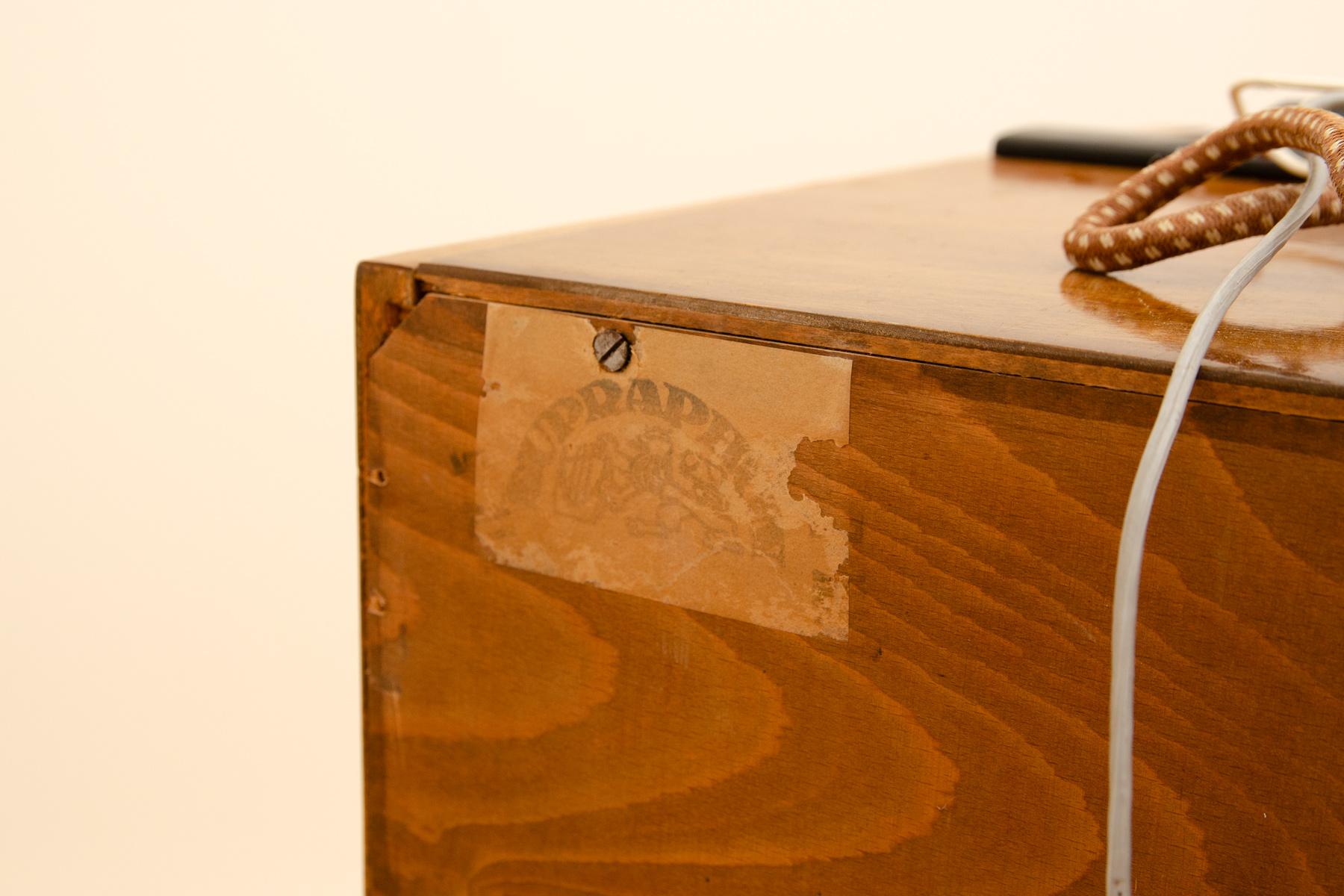 Schrank aus der Mitte des Jahrhunderts mit eingebautem Grammophon und Radio, 1950er Jahre im Angebot 11
