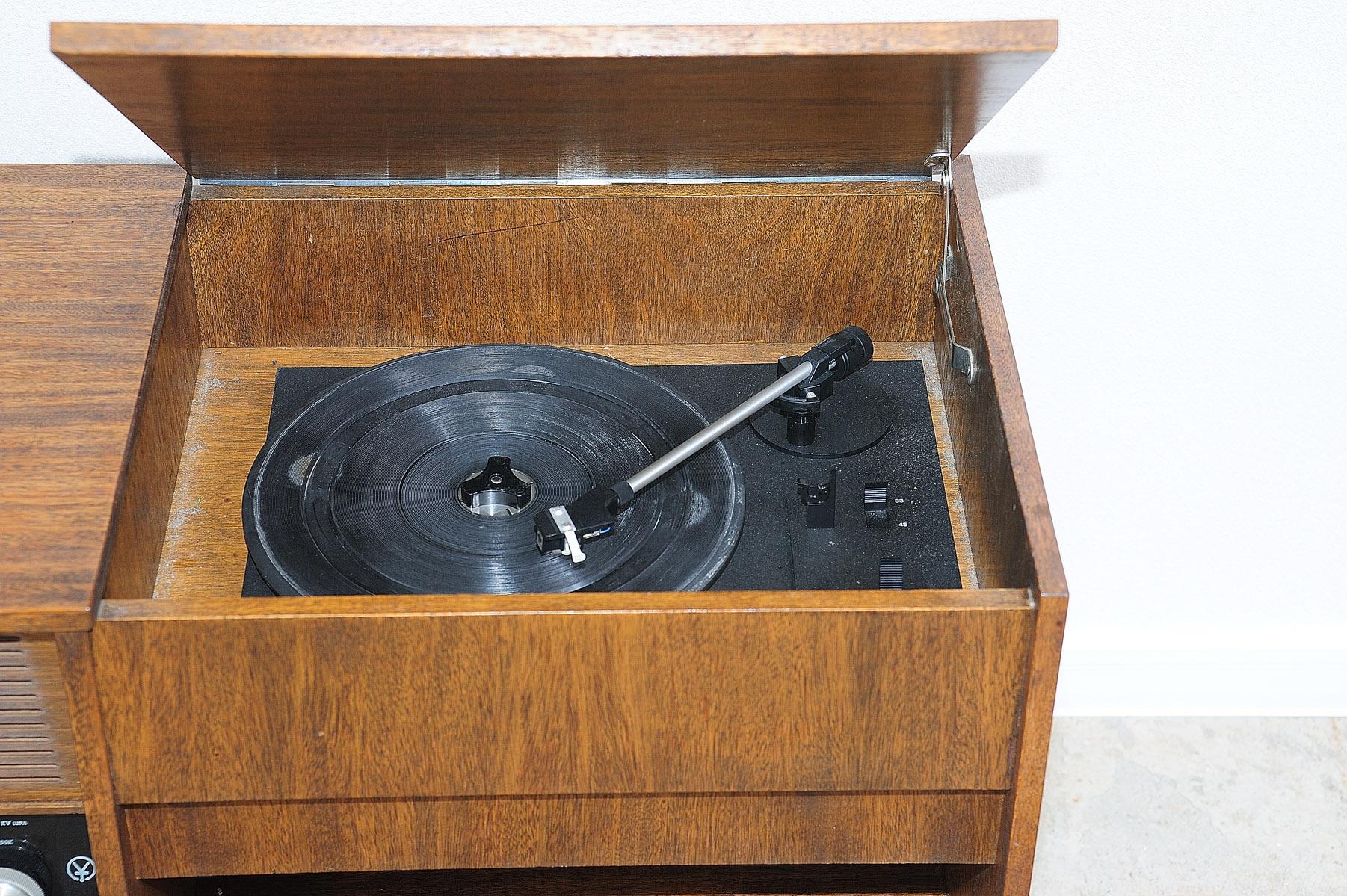 Wood Mid century cabinet with build-in gramophone and radio, 1950´s