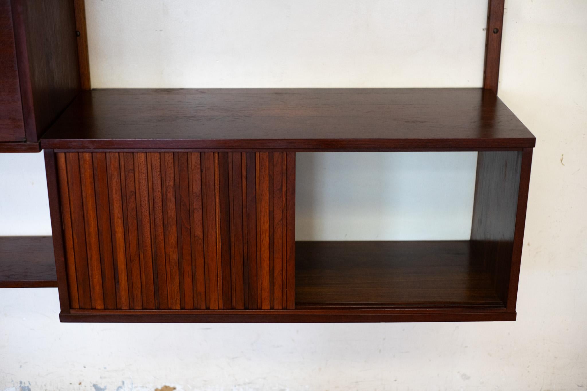 Mid-Century Cadovious Style Danish Wall Unit or Book Shelves 10-Piece Walnut 5
