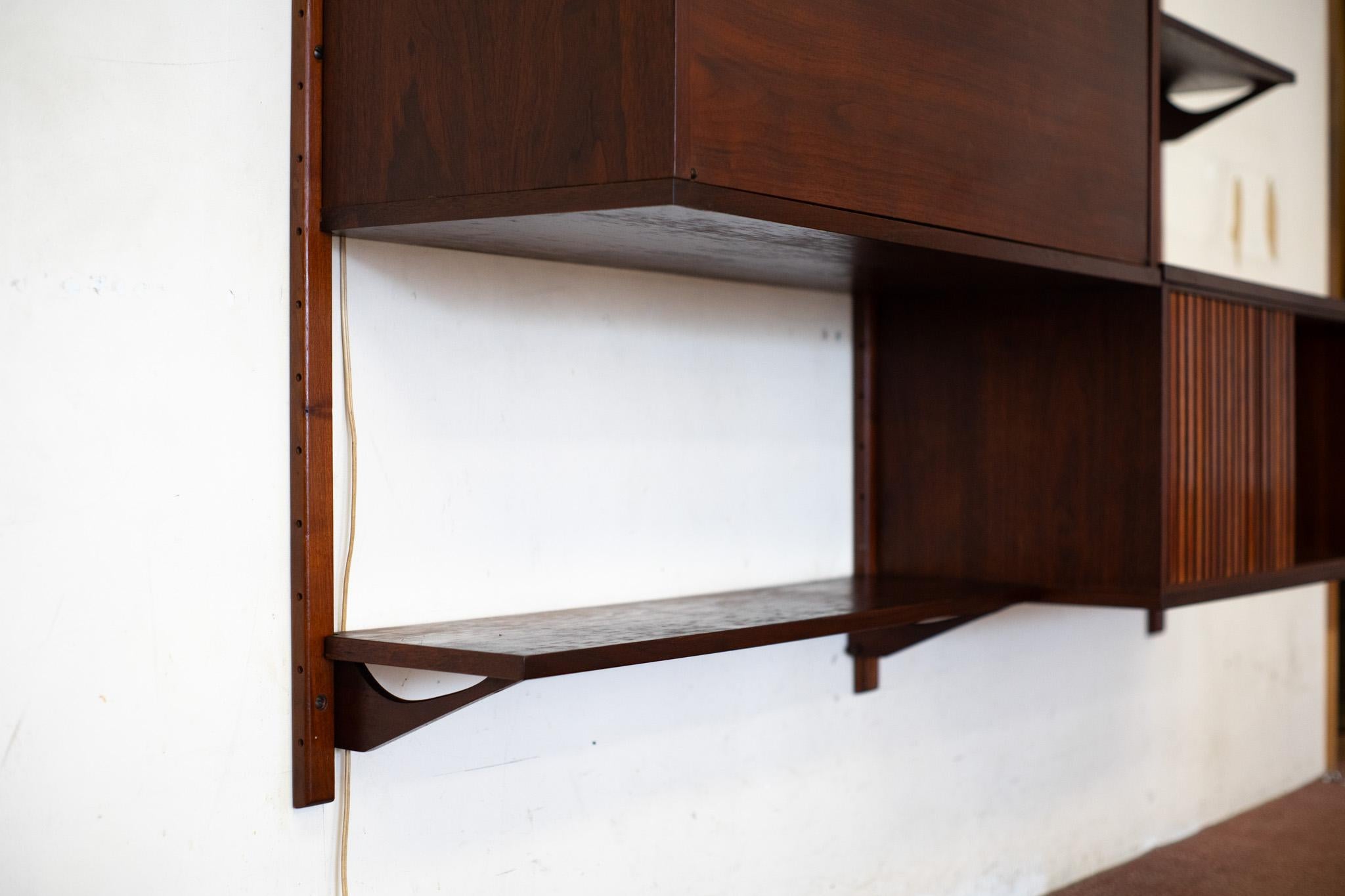 Mid-Century Cadovious Style Danish Wall Unit or Book Shelves 10-Piece Walnut 9