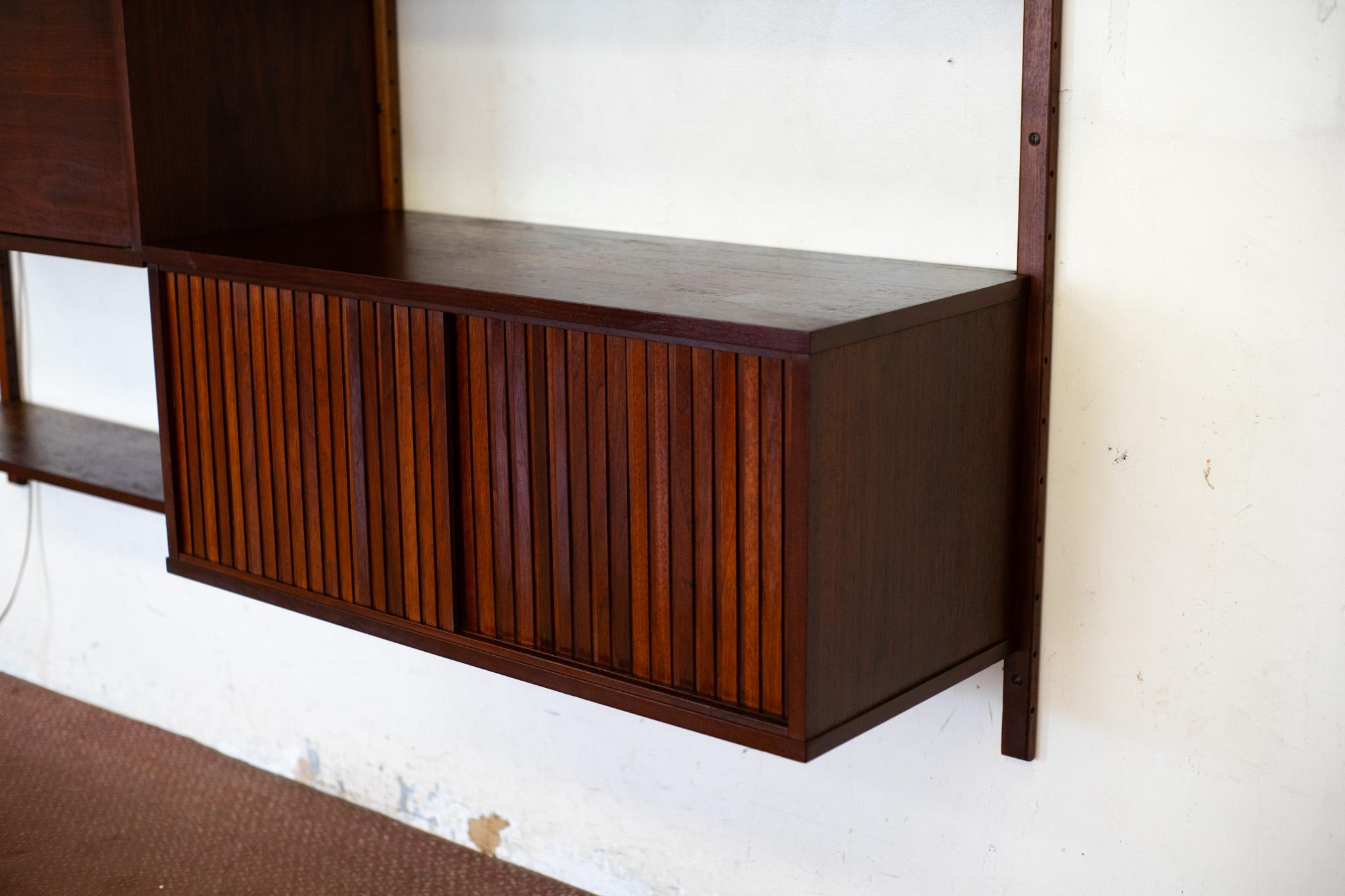 Mid-Century Cadovious Style Danish Wall Unit or Book Shelves 10-Piece Walnut 2