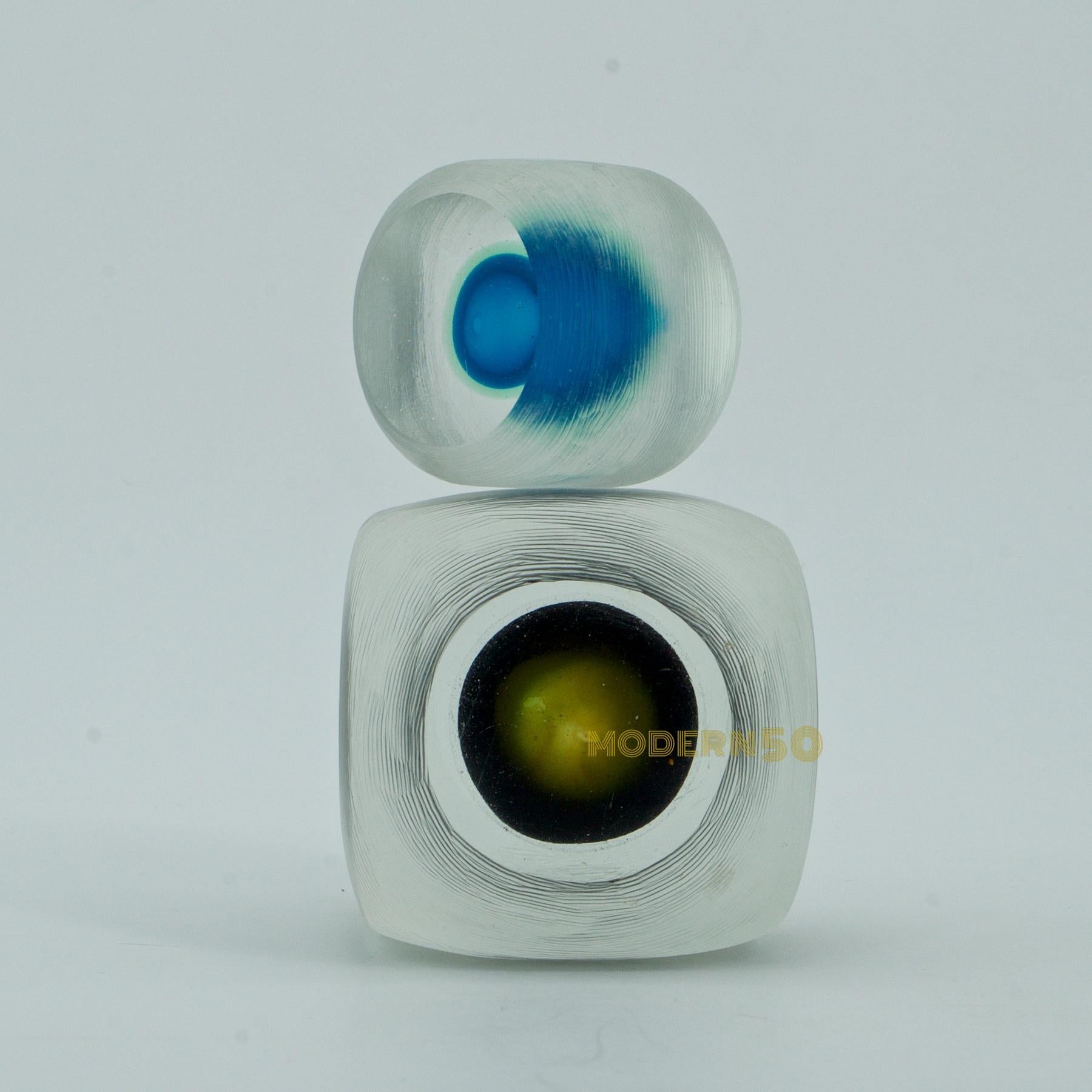 Buriné Midcentury Caliari Venini Inciso Art Glass Cube Eyeball Sculpture Paperweights en vente