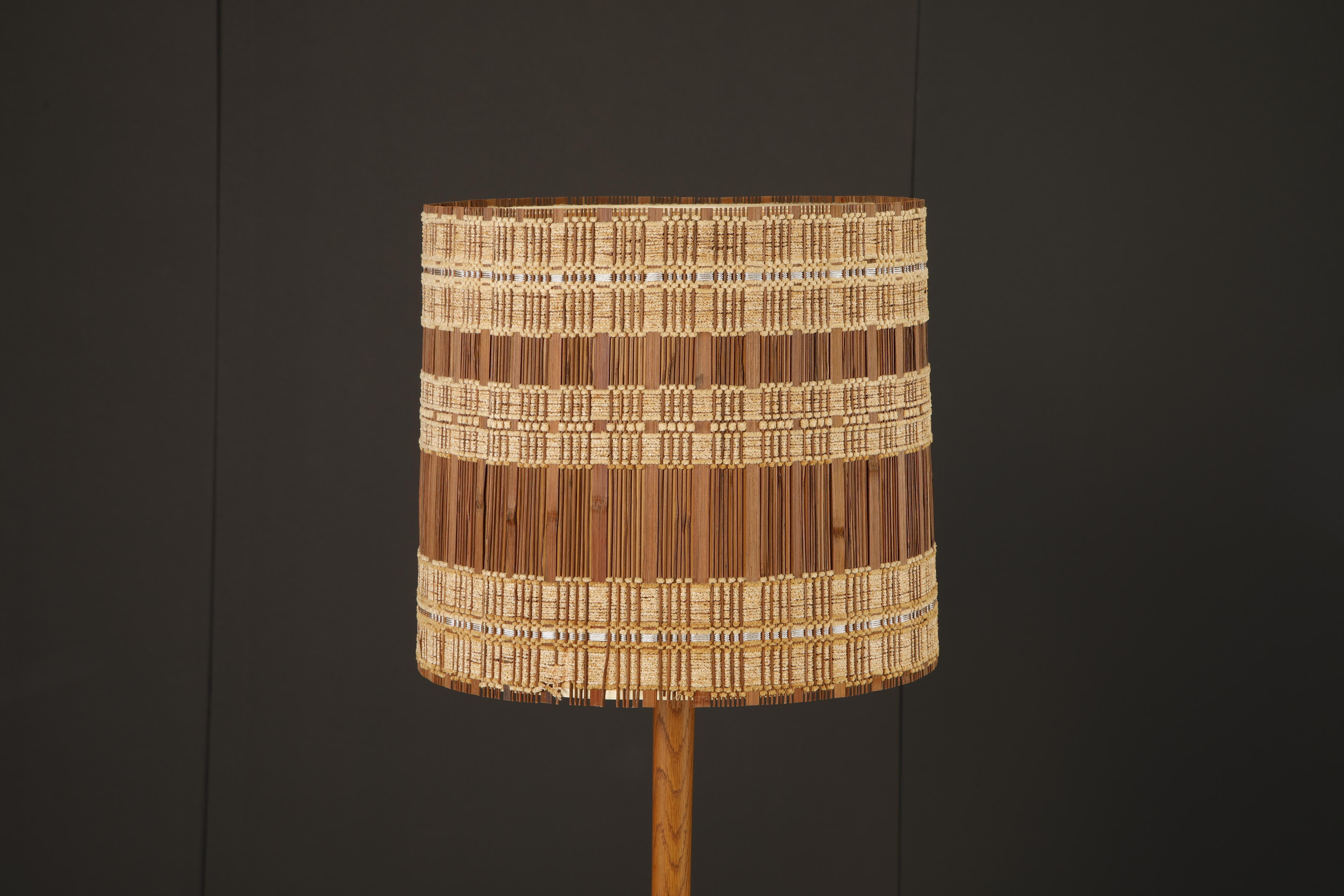 Américain Abat-jour en raphia tressé, Californie moderne du milieu du siècle par Maria Kipp, années 1960 en vente