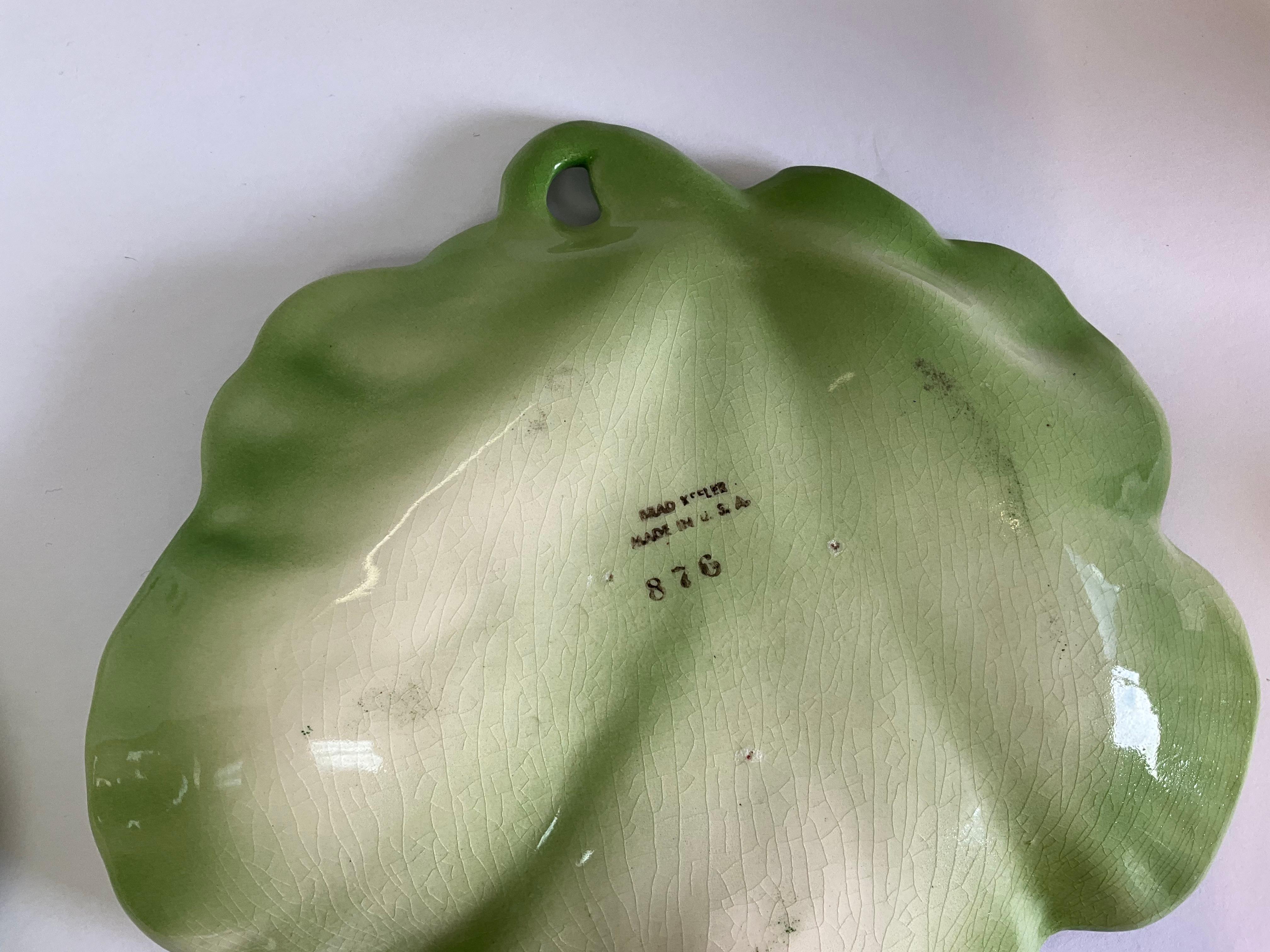 Mid-Century California Pottery Lettuce / Cabbage-Teller von Brad Keeler im Zustand „Gut“ im Angebot in Kennesaw, GA