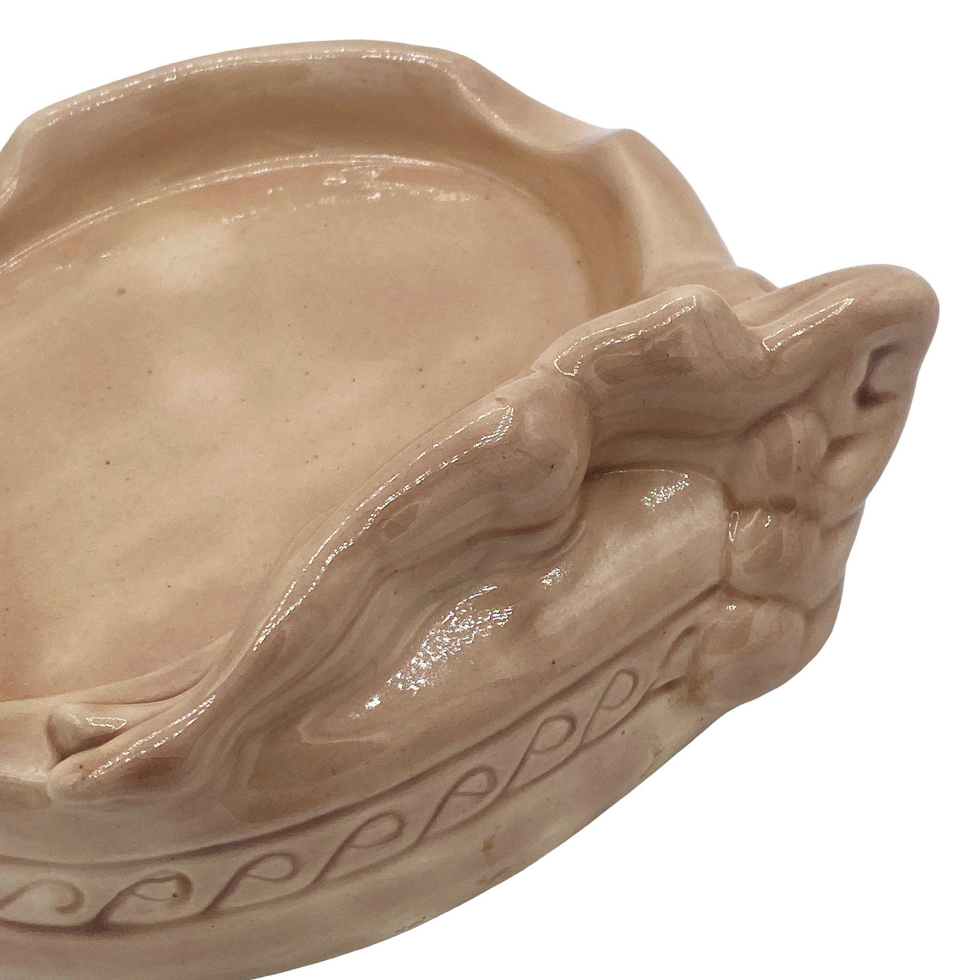 California Pottery Nackter weiblicher Aschenbecher von Dorothy Kindell aus der Mitte des Jahrhunderts (Moderne der Mitte des Jahrhunderts) im Angebot