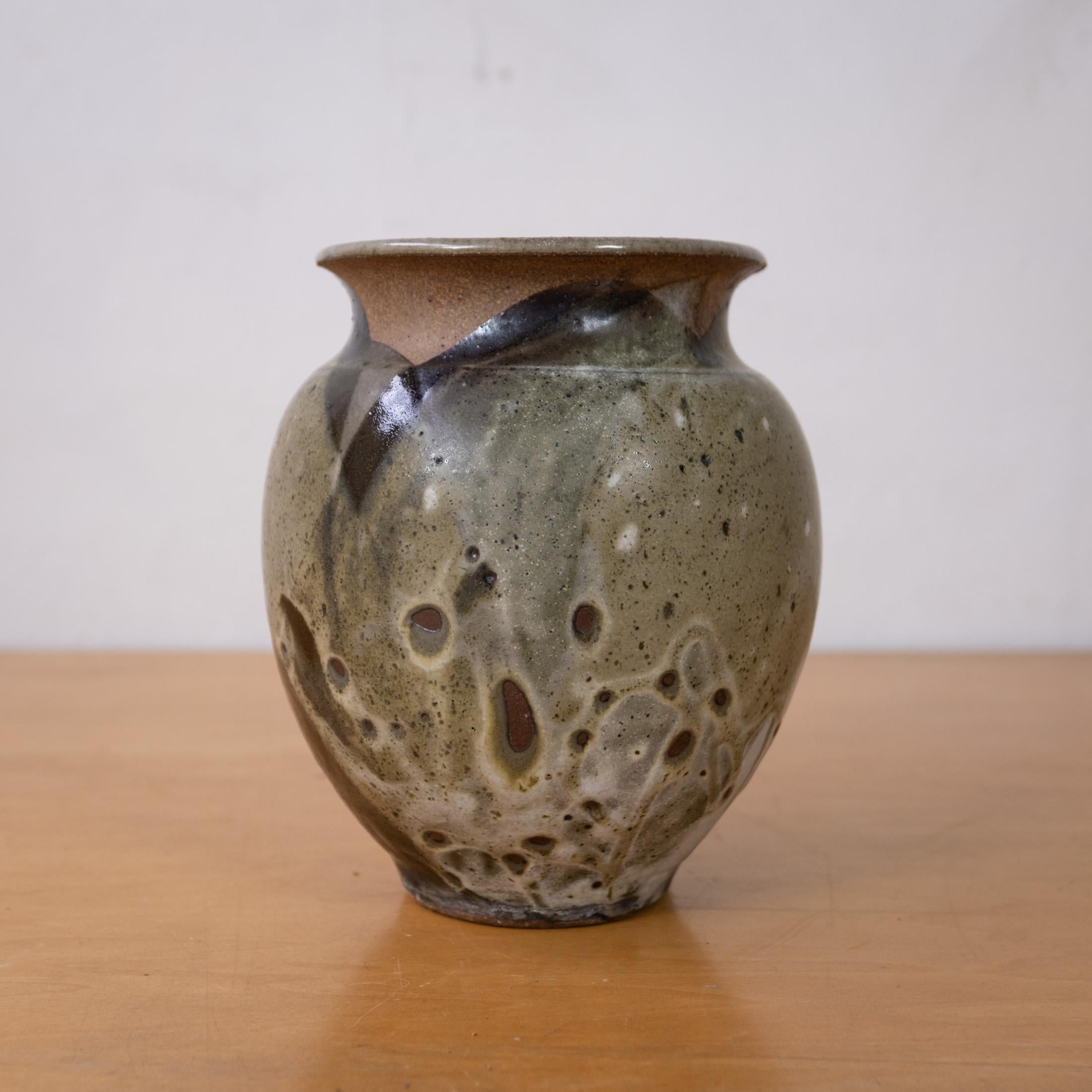 Americano Vaso o fioriera in gres di metà secolo dello Studio A, con smaltatura a goccia in vendita