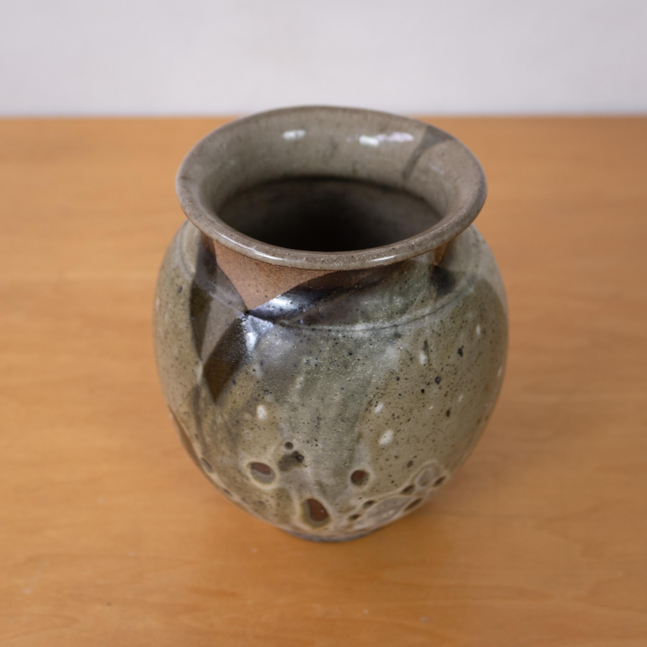 Vaso o fioriera in gres di metà secolo dello Studio A, con smaltatura a goccia in vendita 1