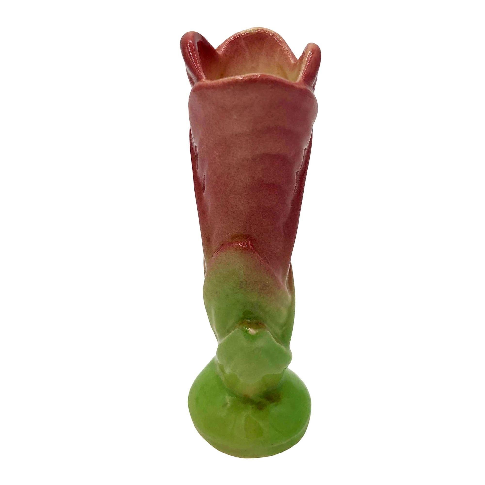 Mid-Century moderno Vaso di gemme Calla Lilly Pink Green di Shawee Pottery, metà secolo in vendita