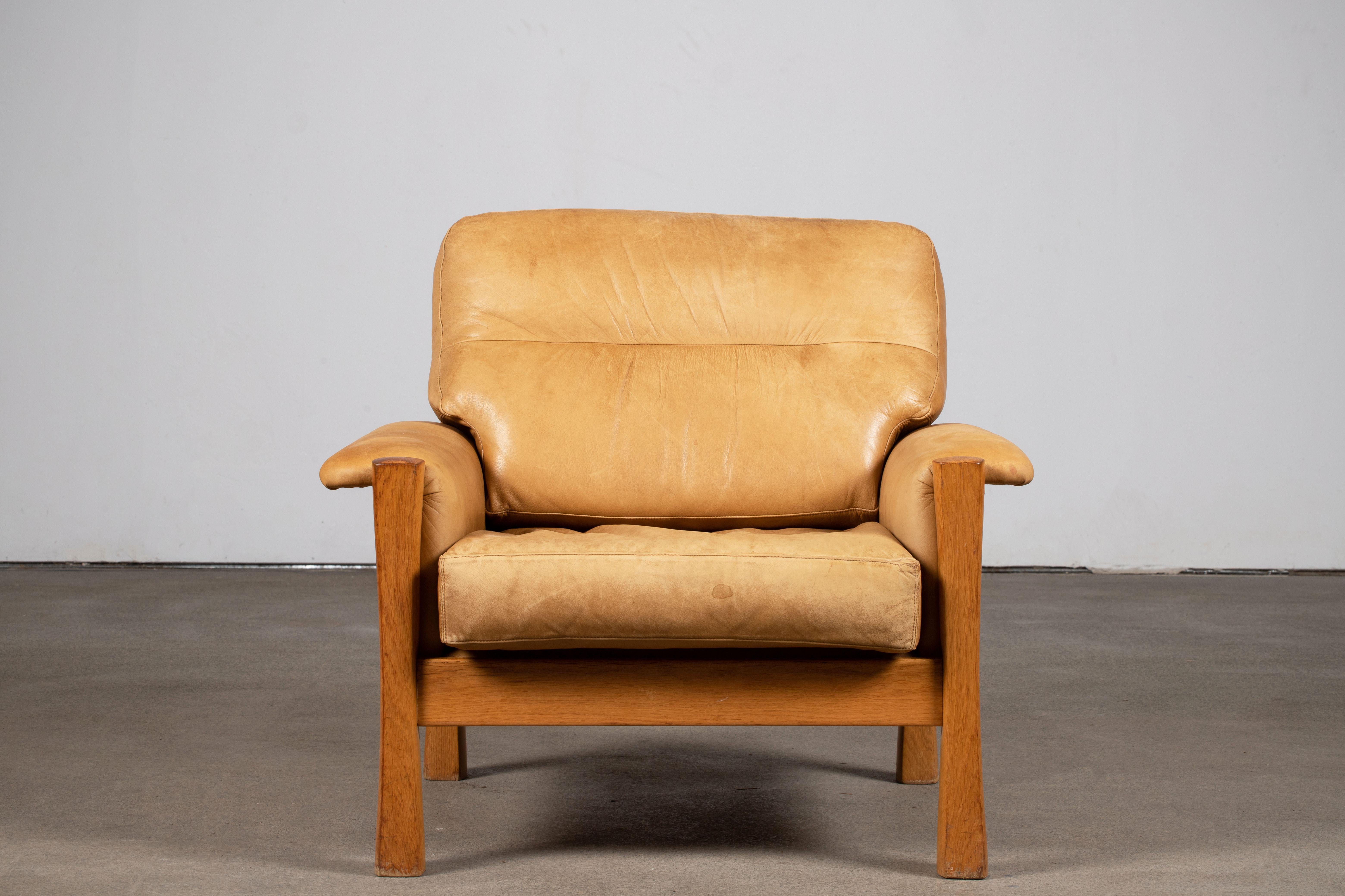 Mid-Century Camel Leather Armchair in Style of Pierre Chapo, 1960 For Sale 3