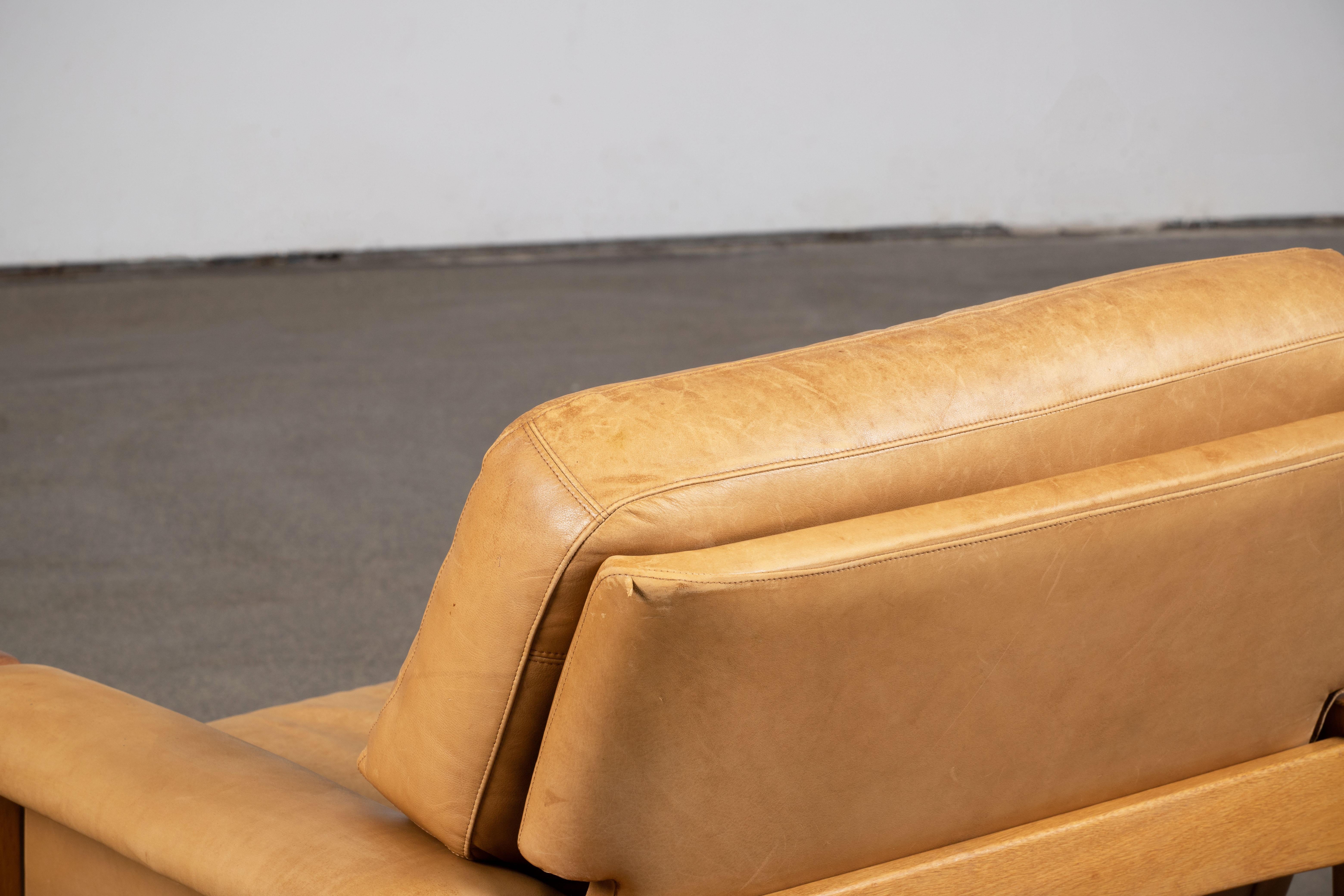Mid-Century Camel Leather Armchair in Style of Pierre Chapo, 1960 In Good Condition For Sale In Wiesbaden, DE