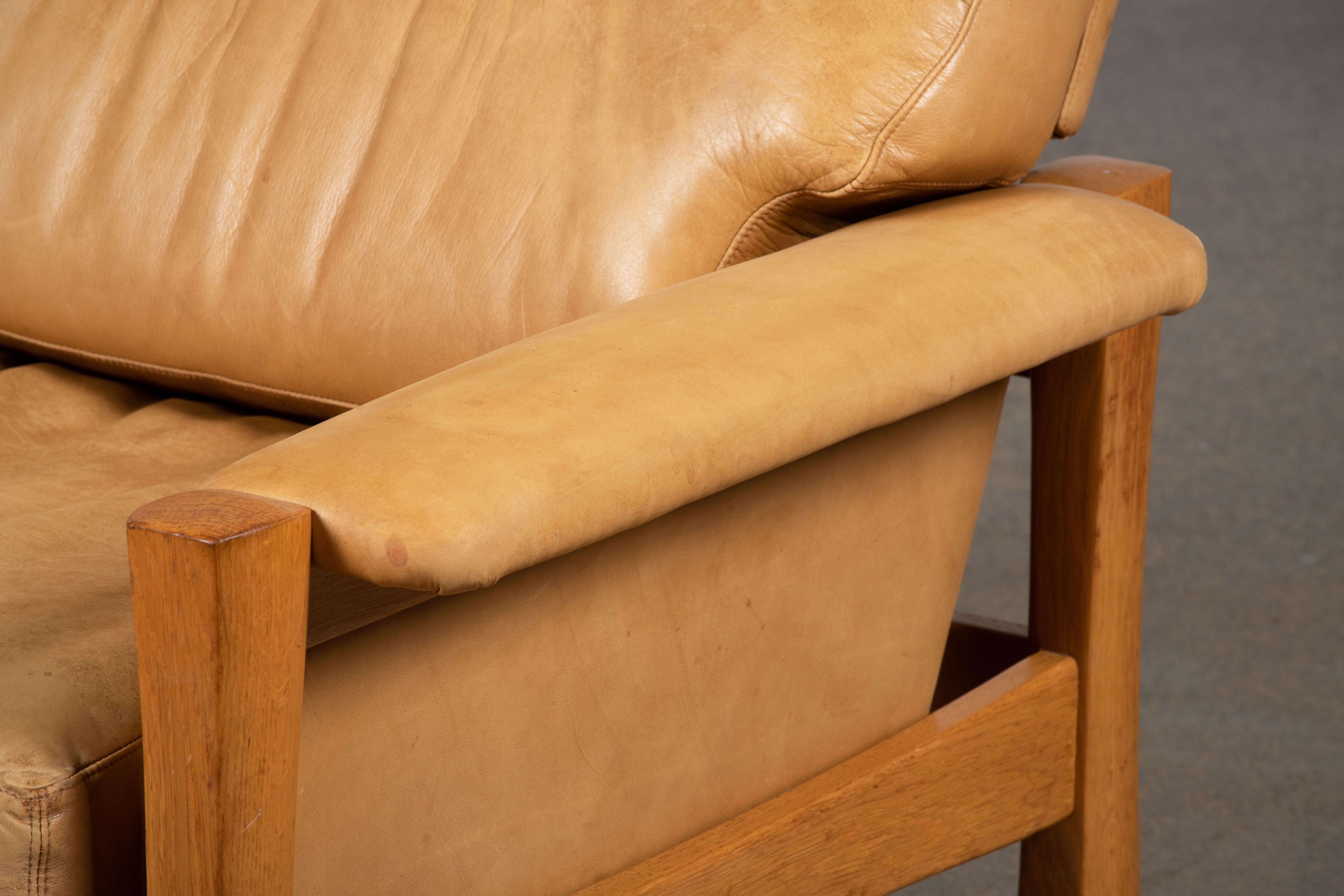 Oak Mid-Century Camel Leather Armchair in Style of Pierre Chapo, 1960 For Sale