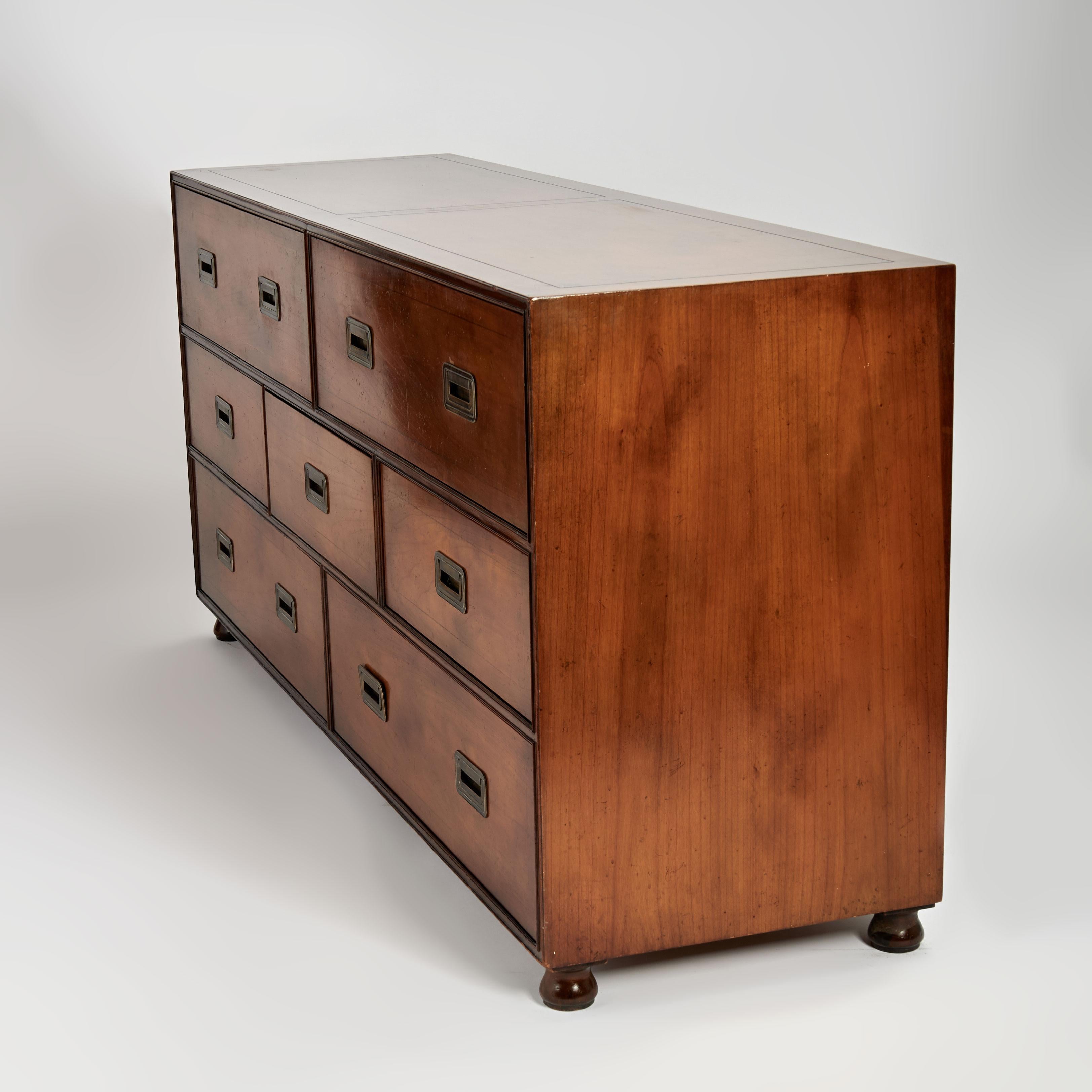Arcón de campaña Mid Century by Baker en venta 4