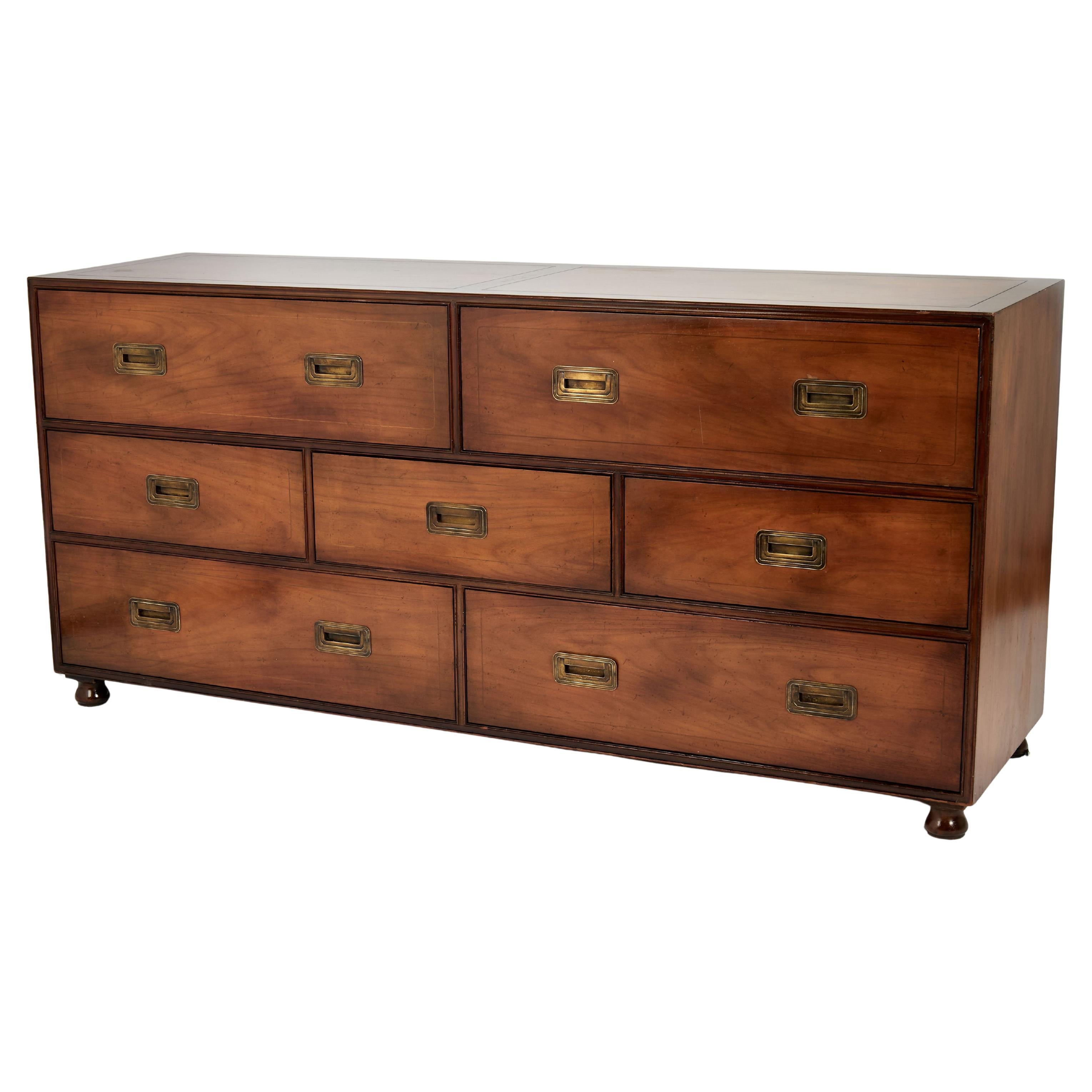 Arcón de campaña Mid Century by Baker en venta