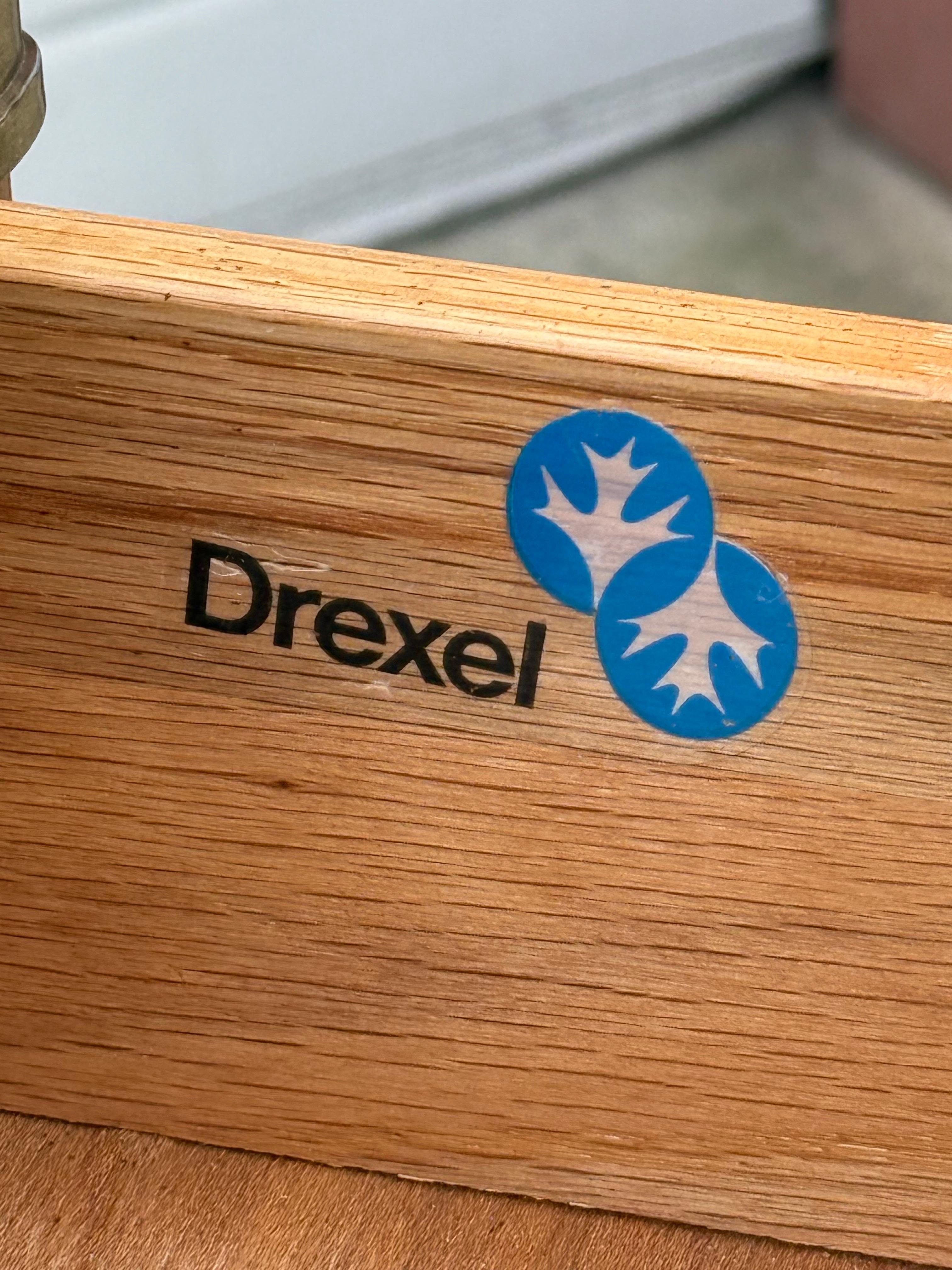Comò Campaigner di metà secolo di Drexel in vendita 6
