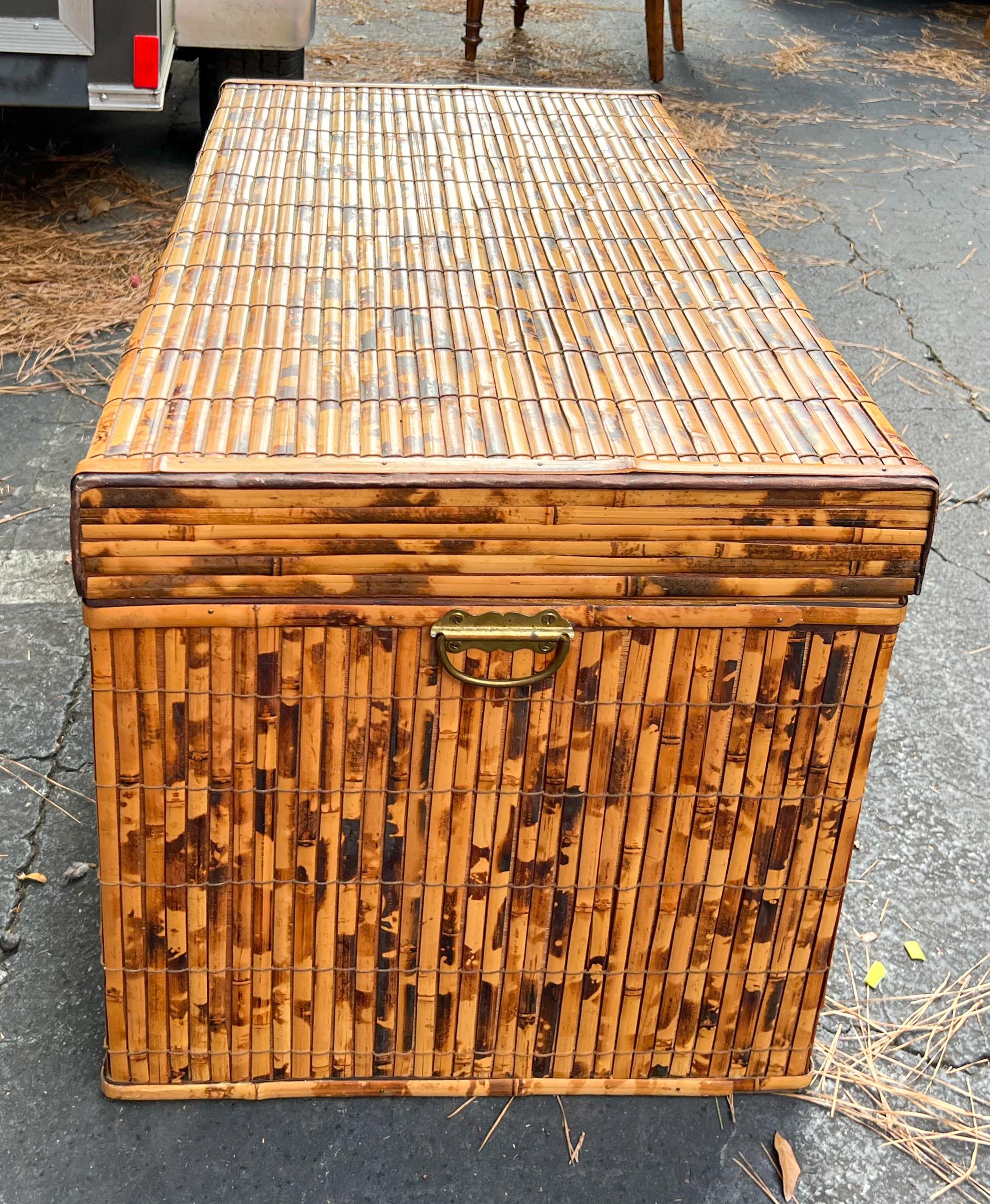 Mid-Century Campaign Style Burnt Bamboo Trunk / Coffee Table In Good Condition In Kennesaw, GA