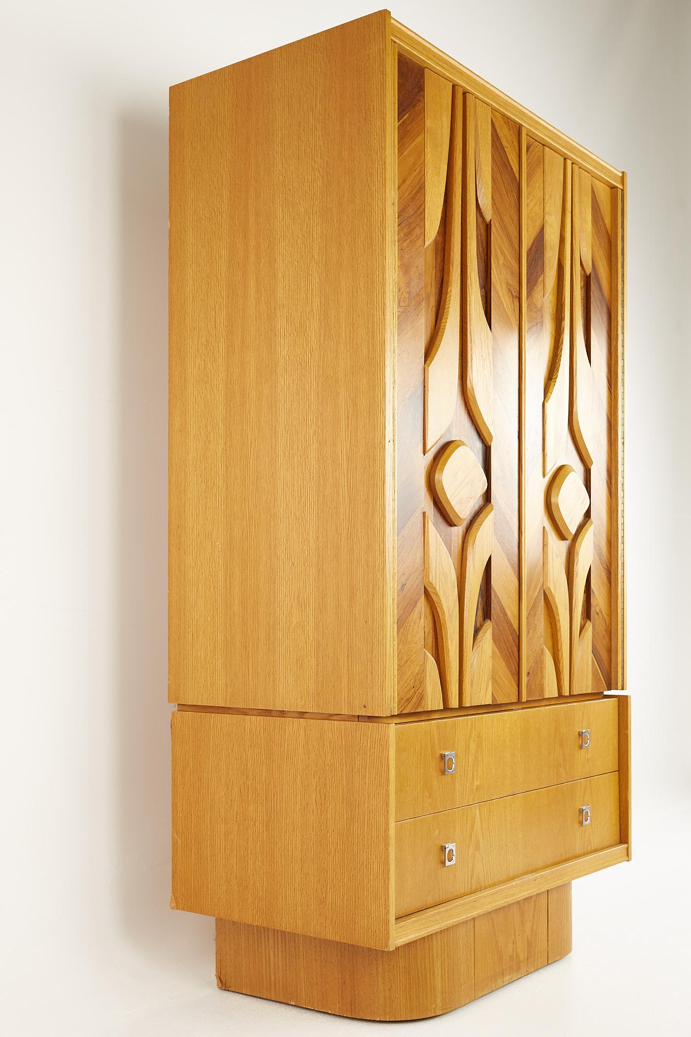 Mid-Century Canadian Brutalist 2 Piece Armoire In Good Condition In Countryside, IL