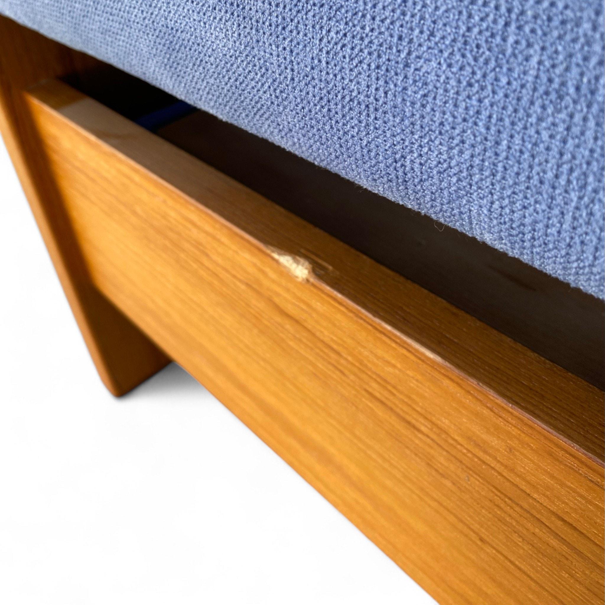 Canapé-lit escamotable en teck canadien du milieu du siècle, tapisserie bleue, années 1970 en vente 4