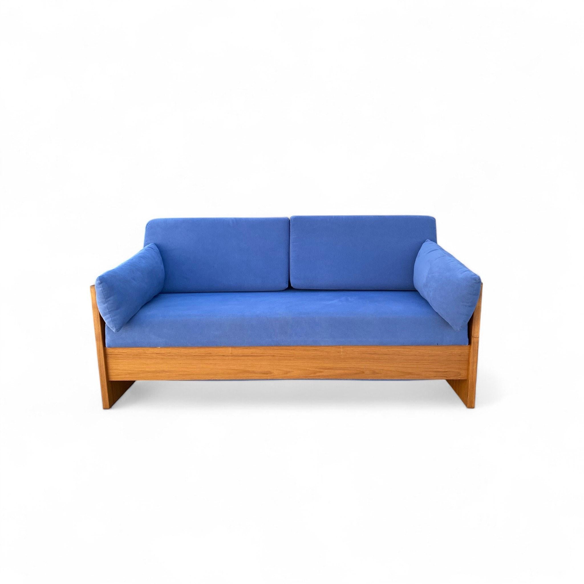 Tissu Canapé-lit escamotable en teck canadien du milieu du siècle, tapisserie bleue, années 1970 en vente