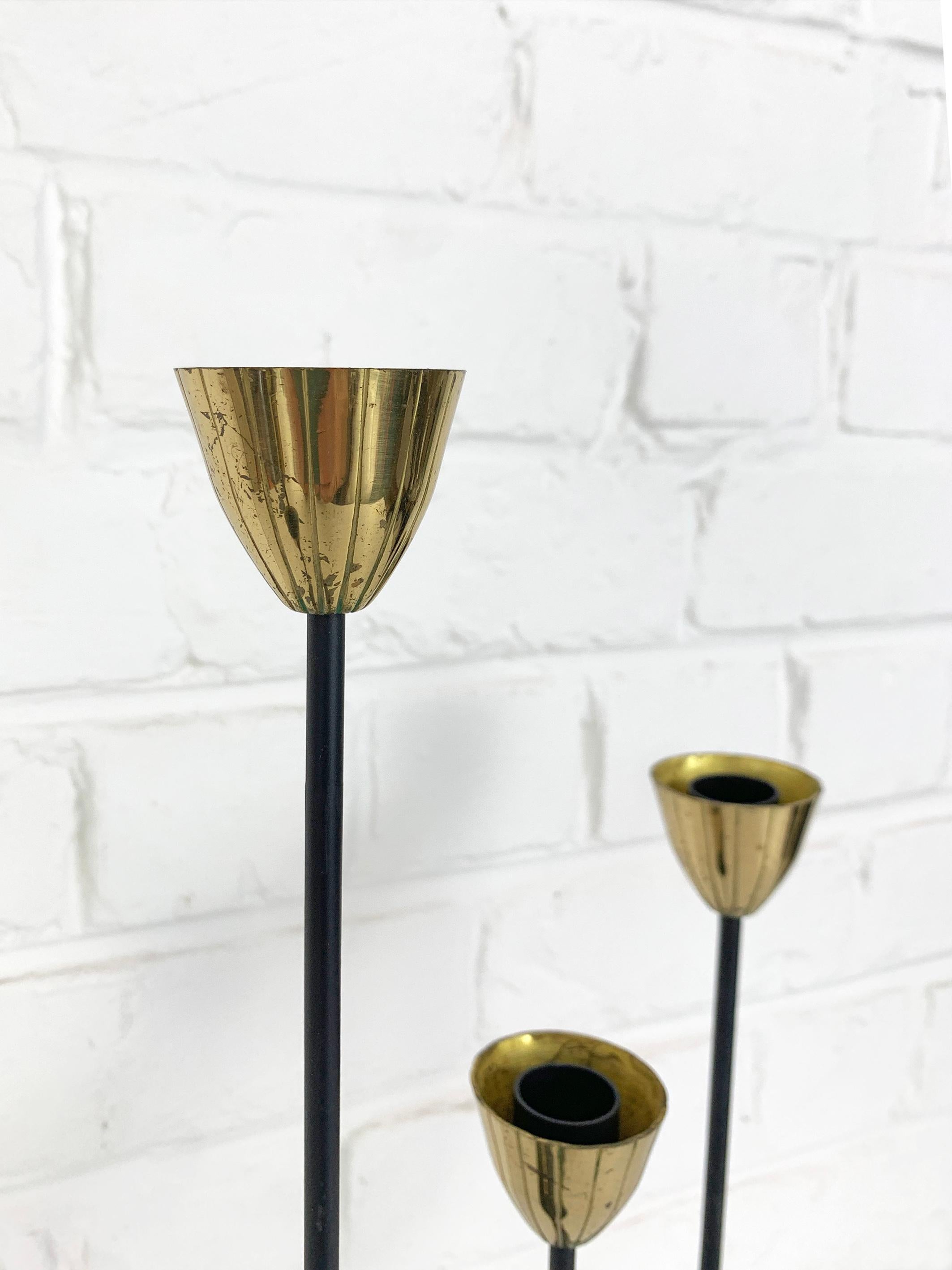 Candelabro di metà secolo in ottone e metallo Gunnar Ander Ystad-Metall Svezia in vendita 3