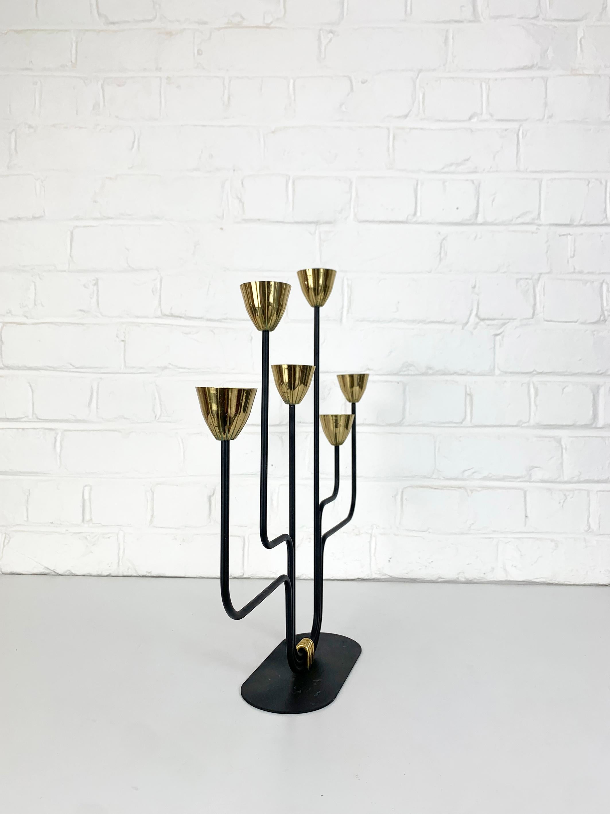 XX secolo Candelabro di metà secolo in ottone e metallo Gunnar Ander Ystad-Metall Svezia in vendita