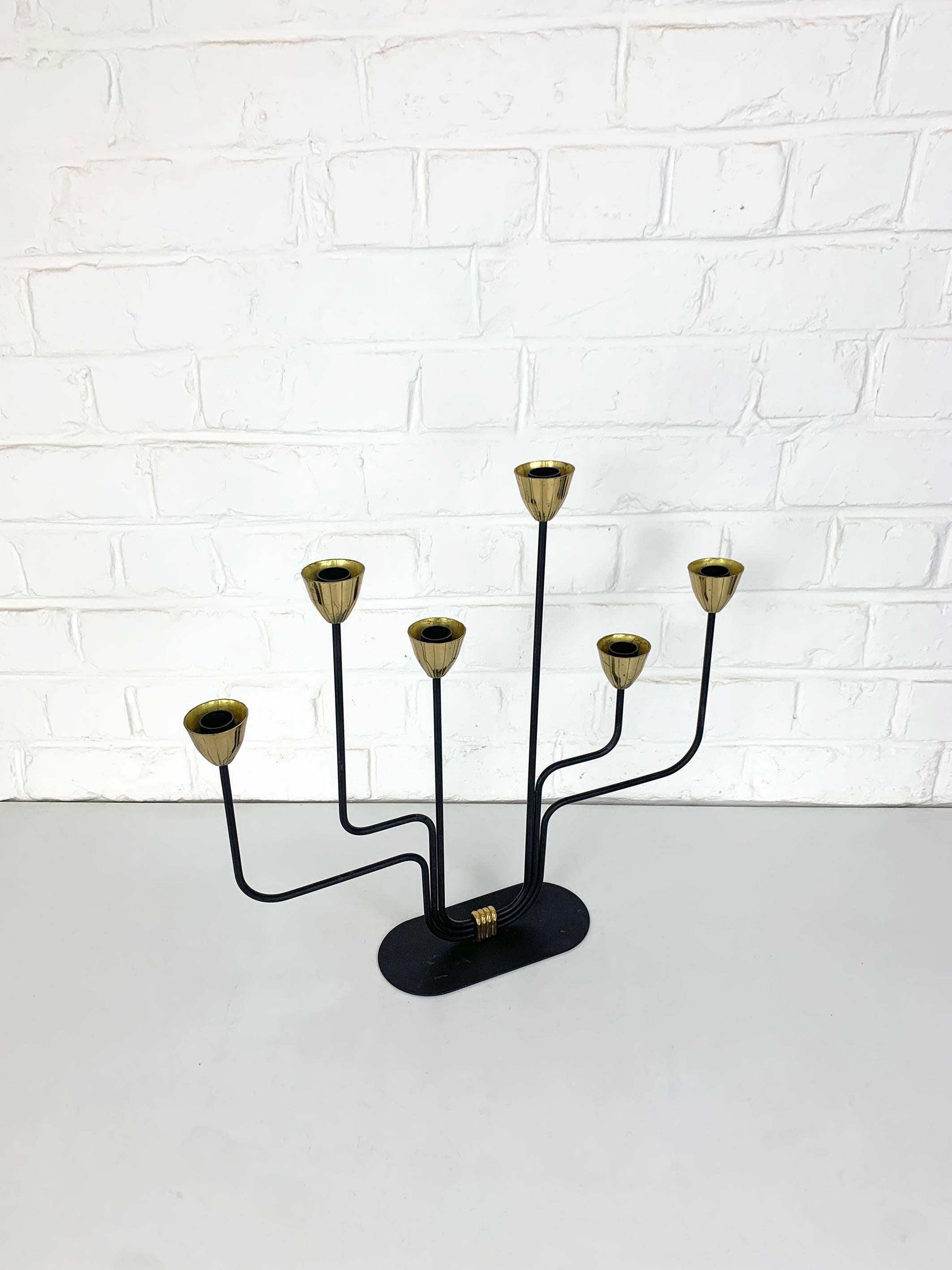 Candelabro di metà secolo in ottone e metallo Gunnar Ander Ystad-Metall Svezia in vendita 2