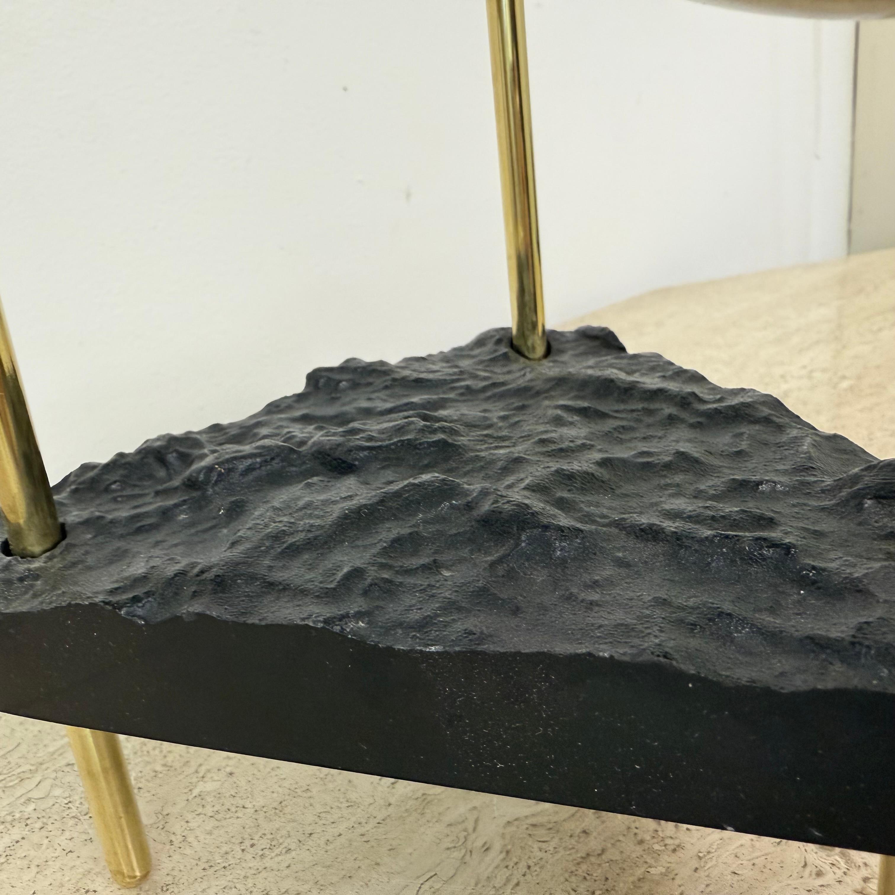 Portacandele di metà secolo in ottone e lucite, anni '70 in vendita 6