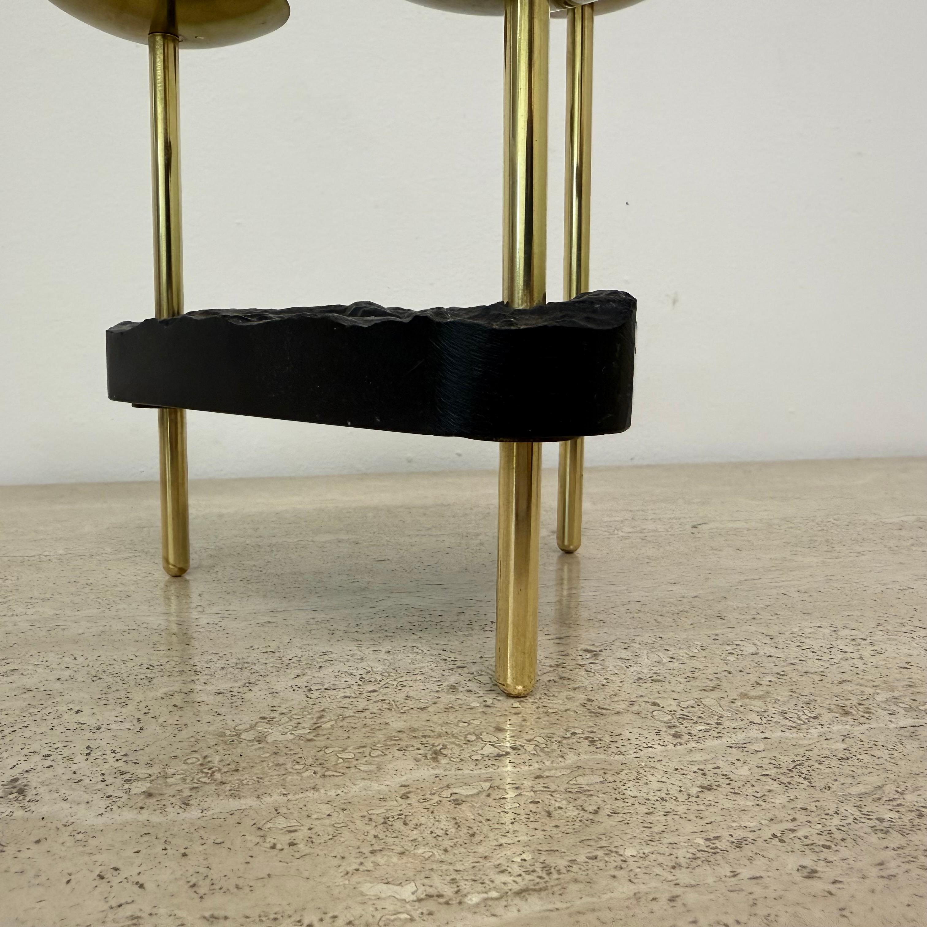 Portacandele di metà secolo in ottone e lucite, anni '70 in vendita 7
