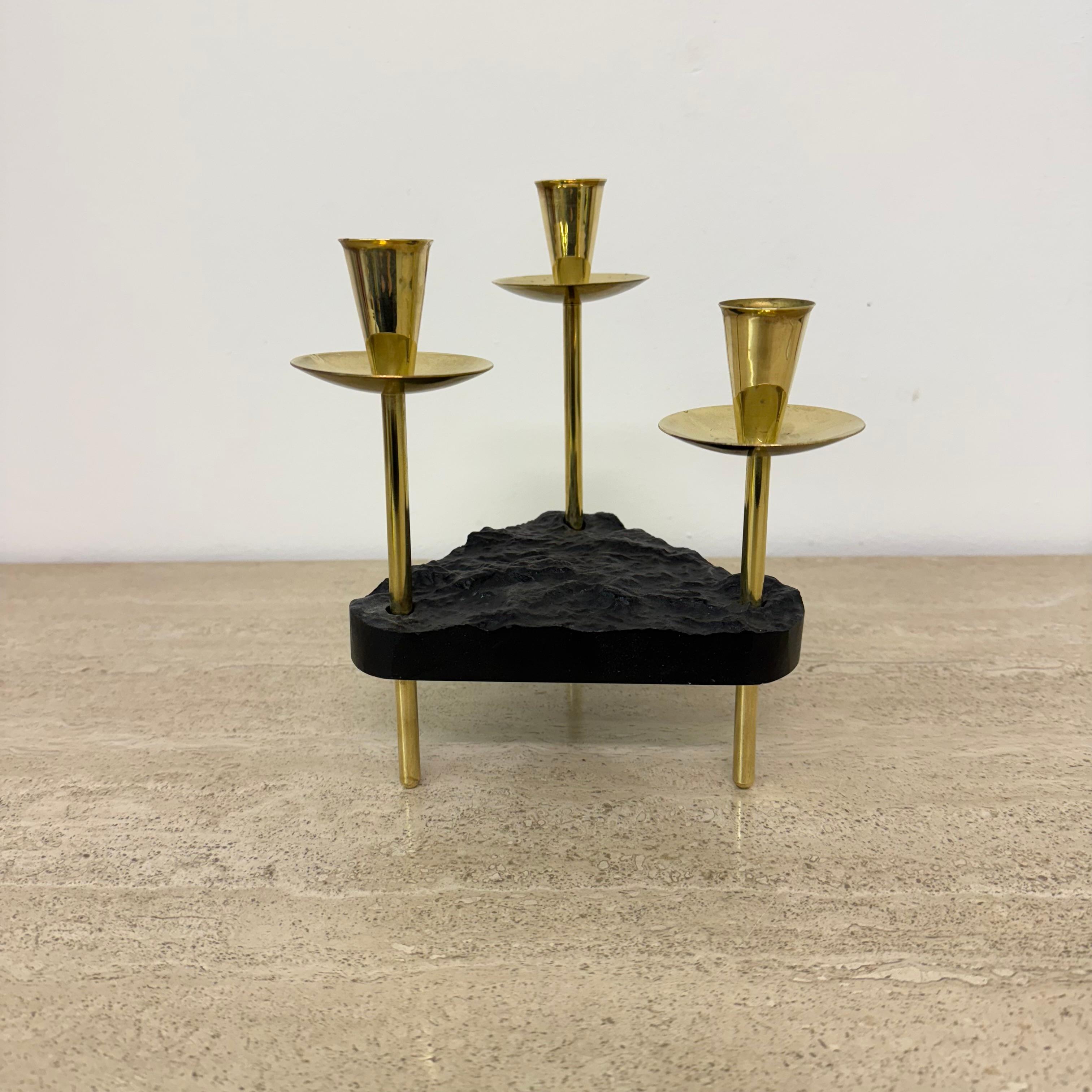Portacandele di metà secolo in ottone e lucite, anni '70 In condizioni buone in vendita a Delft, NL