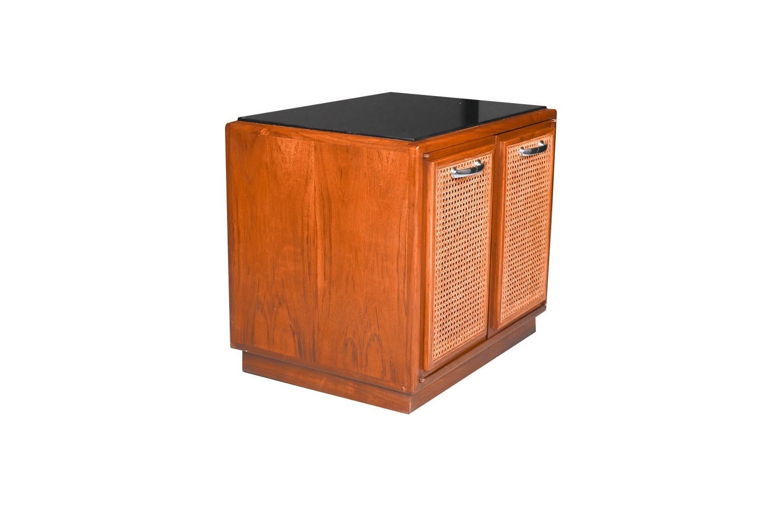 Mid-Century Cane Cabinet Table Nightstand Lane Furniture For Sale 1