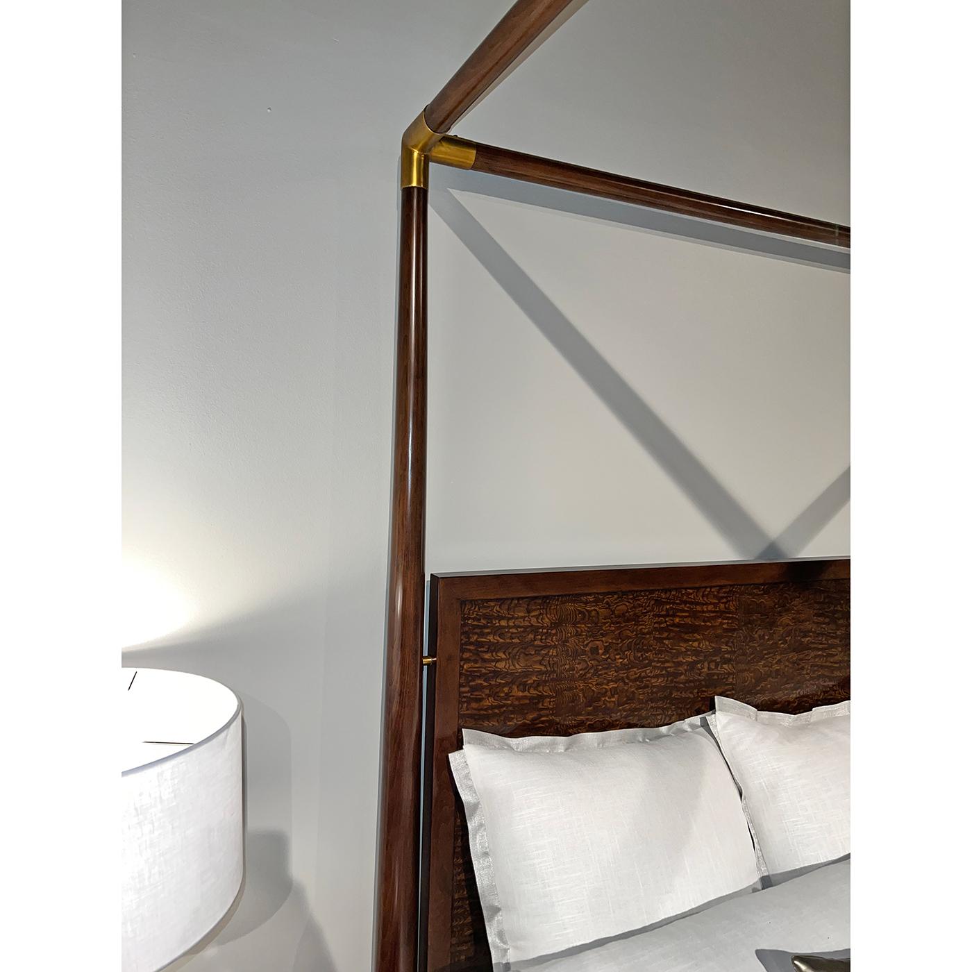 Brass Mid Century Canopy Bed - US King For Sale