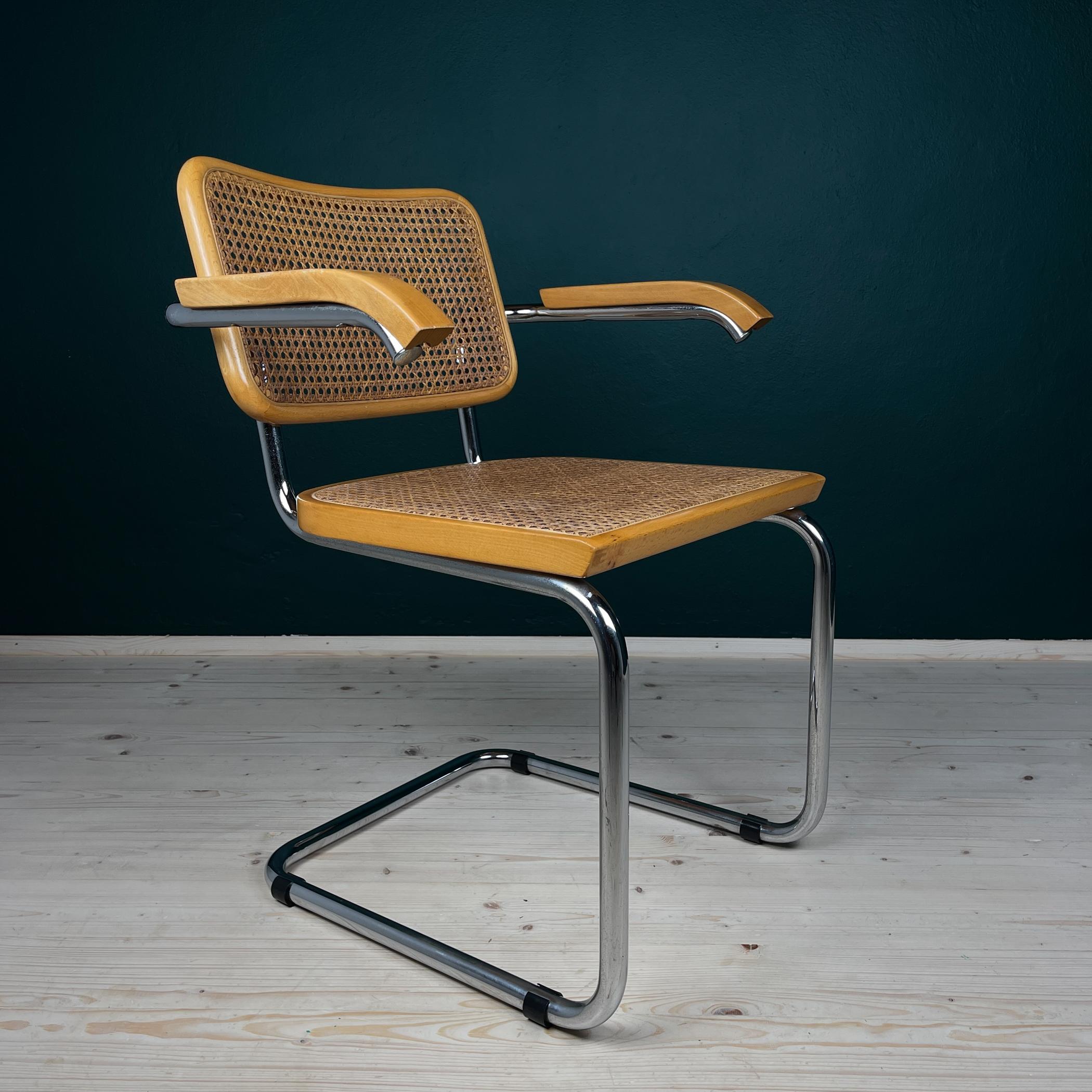 Extremely comfortable and stylish chair Cesca B32. The design was developed by Marcel Breuer in 1928. For a long time, these chairs were produced practically unchanged.
The chair is made in Italy in the 80s. Preserved in good vintage condition. The